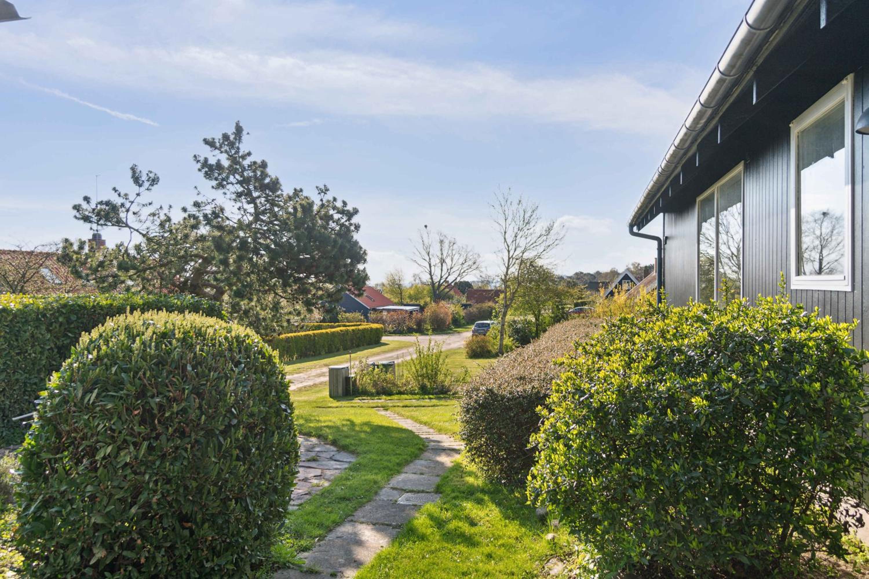 Idyllic Holiday Home Near Cliffs And Beach