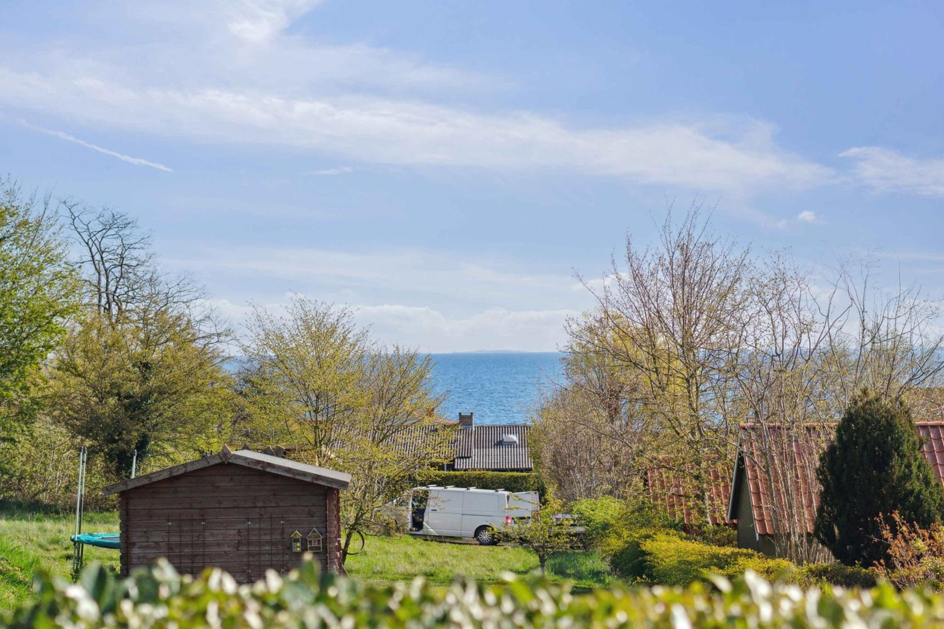 Idyllic Holiday Home Near Cliffs And Beach
