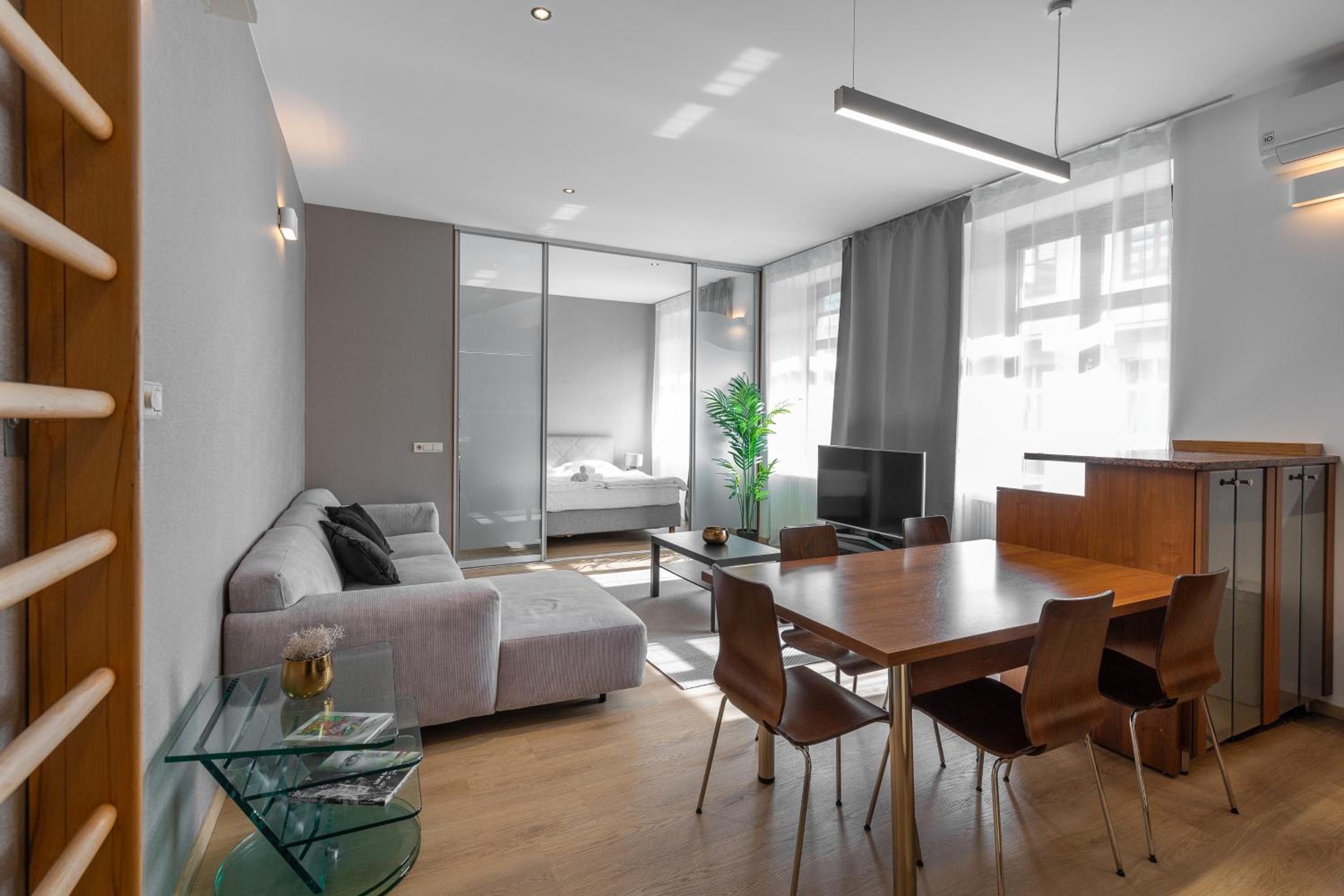 Laurinska modern apartment in direct centrum of Bratislava, Air-condition view 5