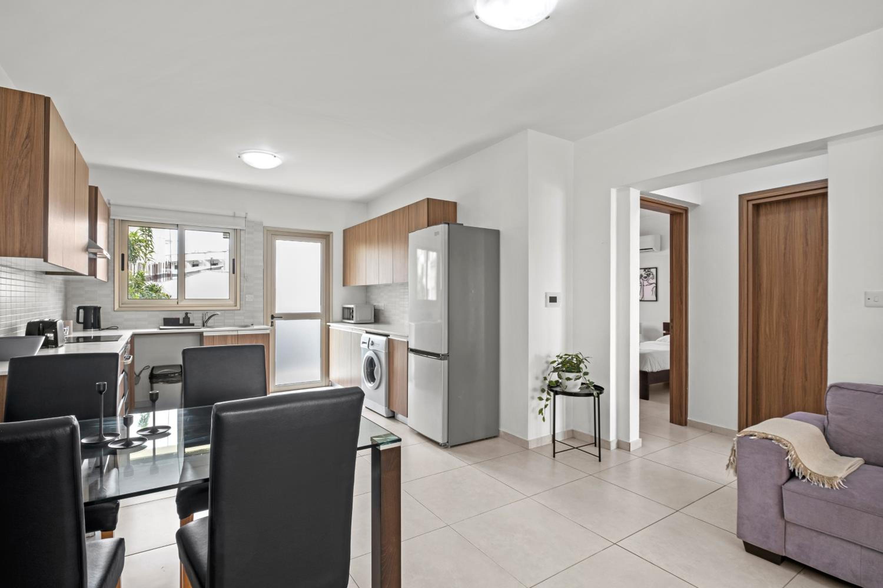 Downtown 2 Bedroom Apartment