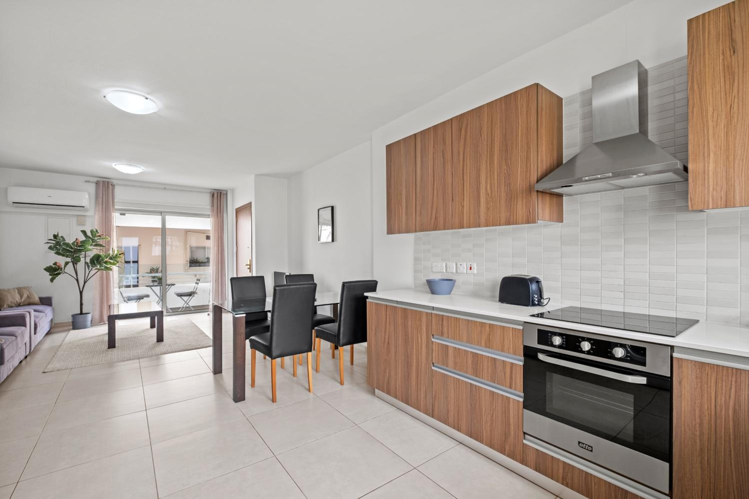 Downtown 2 Bedroom Apartment