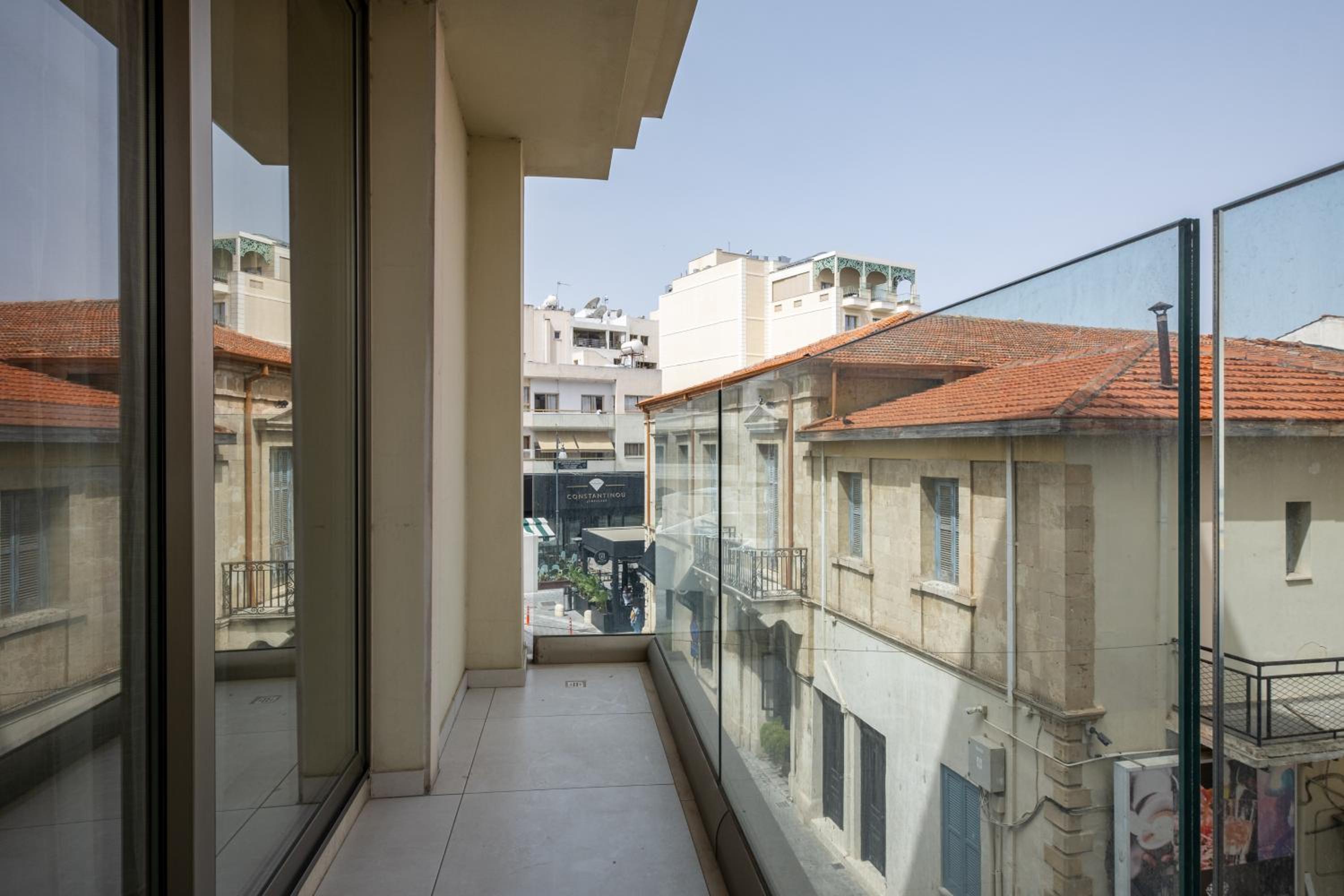 Downtown 2 Bedroom Apartment