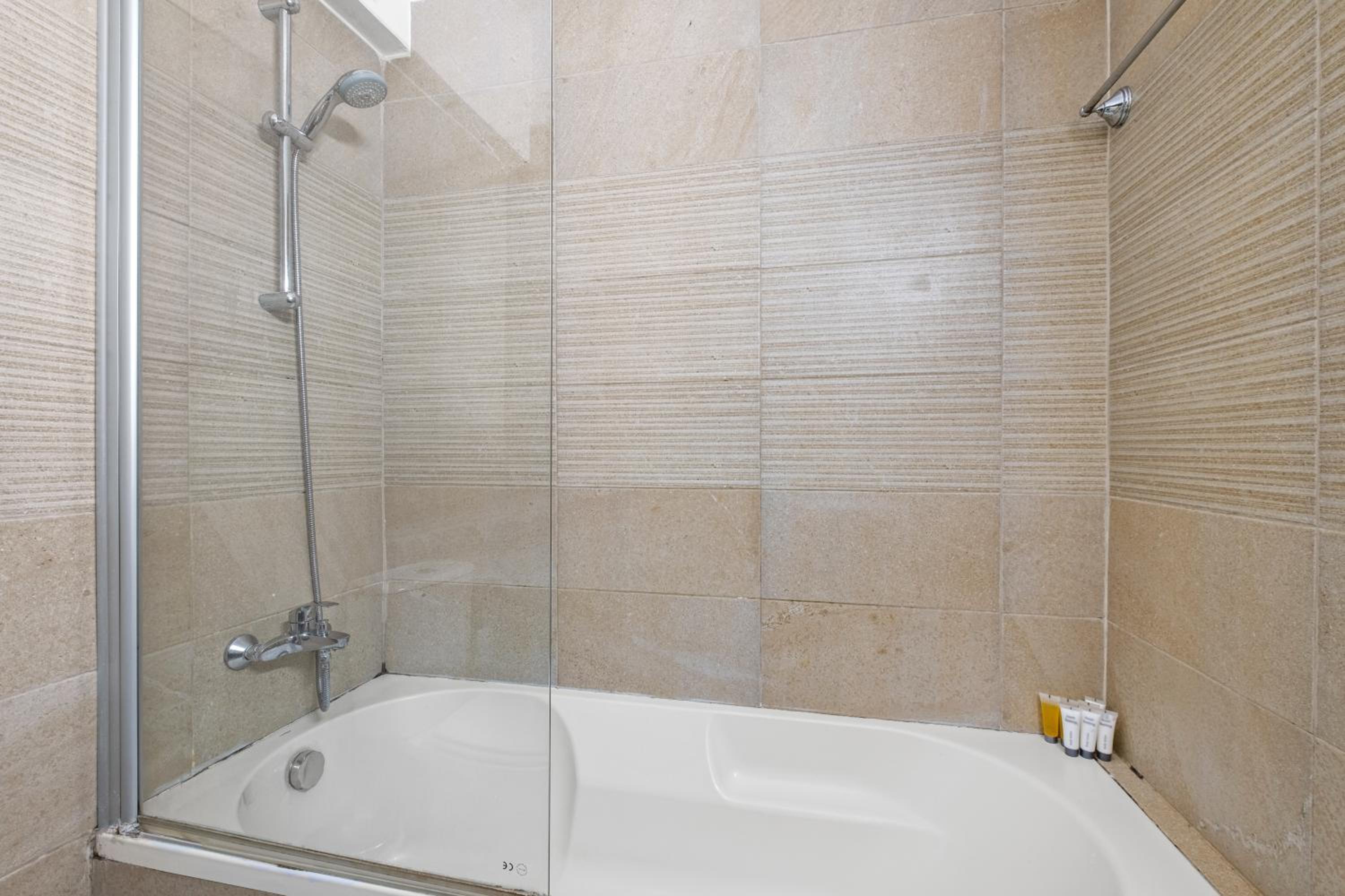 Downtown 2 Bedroom Apartment
