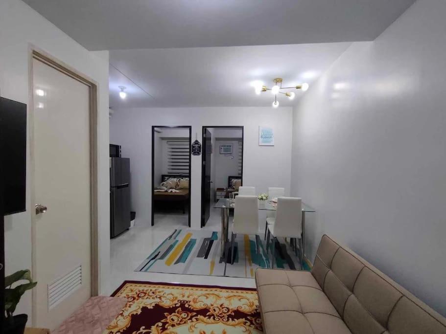 2BR Unit VillaHermia Staycation, Cebu view 4