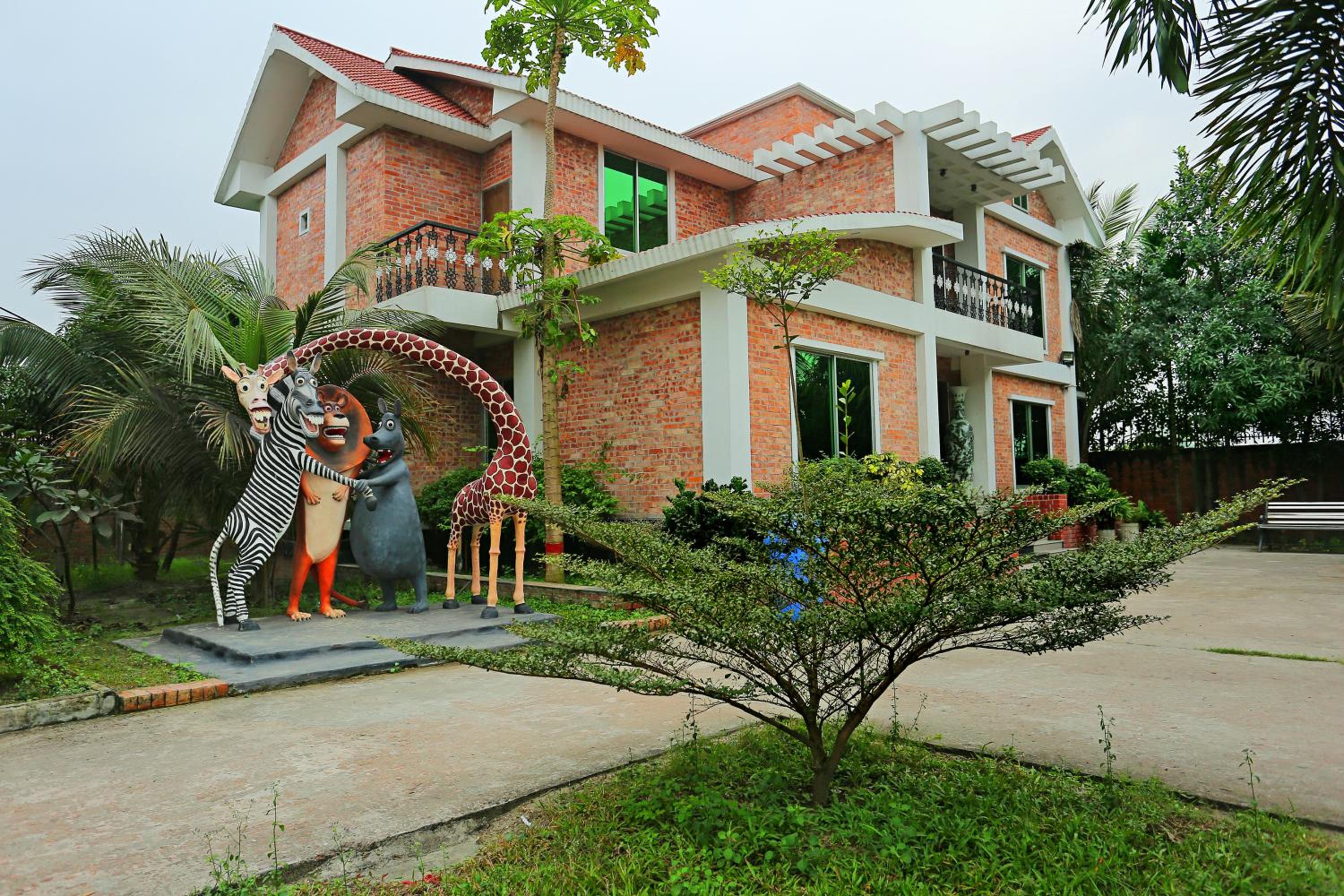 Shaira Garden Hotel & Resorts
