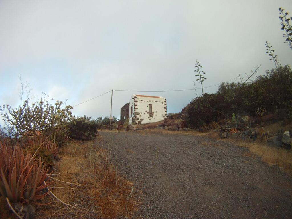 Castillo Gualisancho view 3