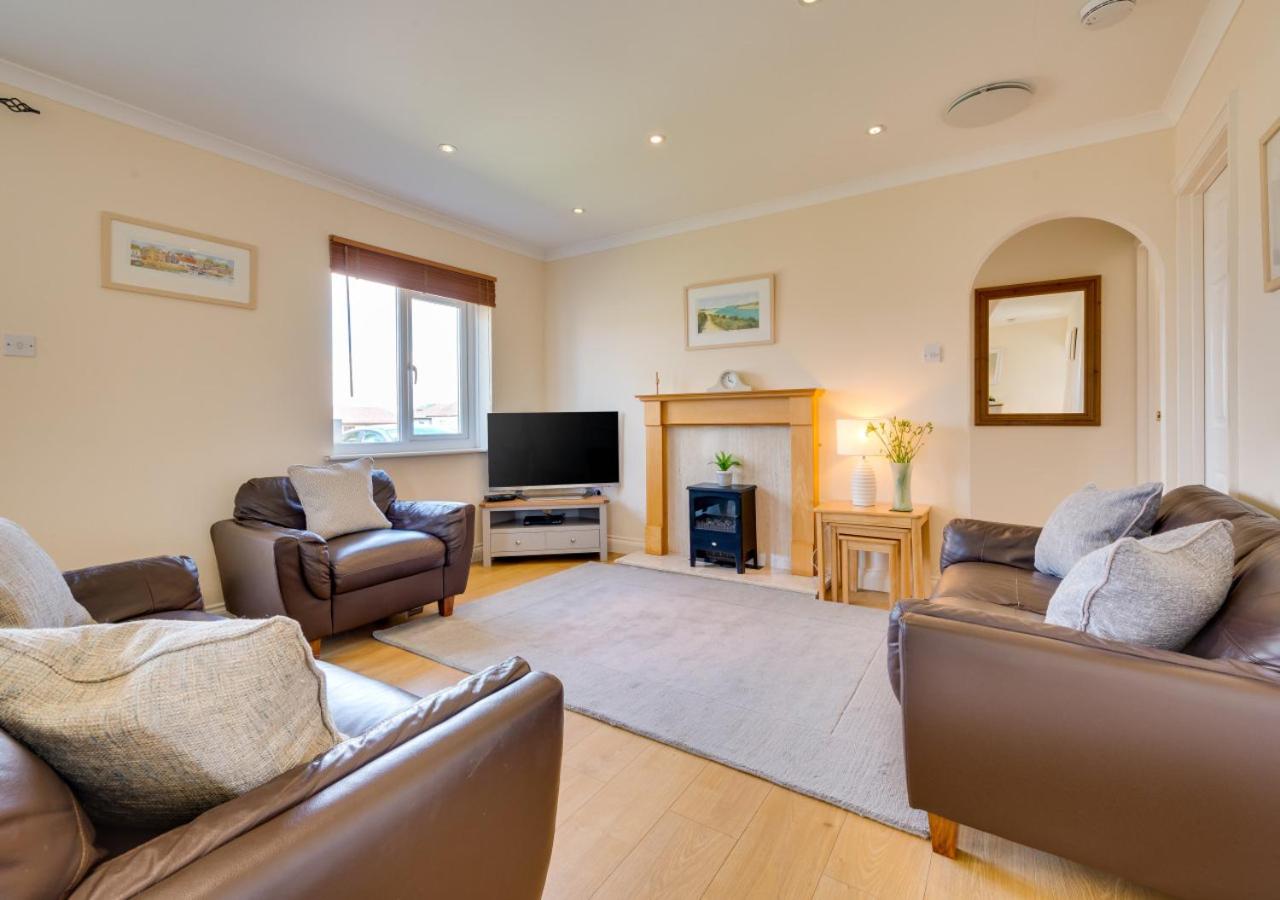3 Bed in Padstow oc-p00130