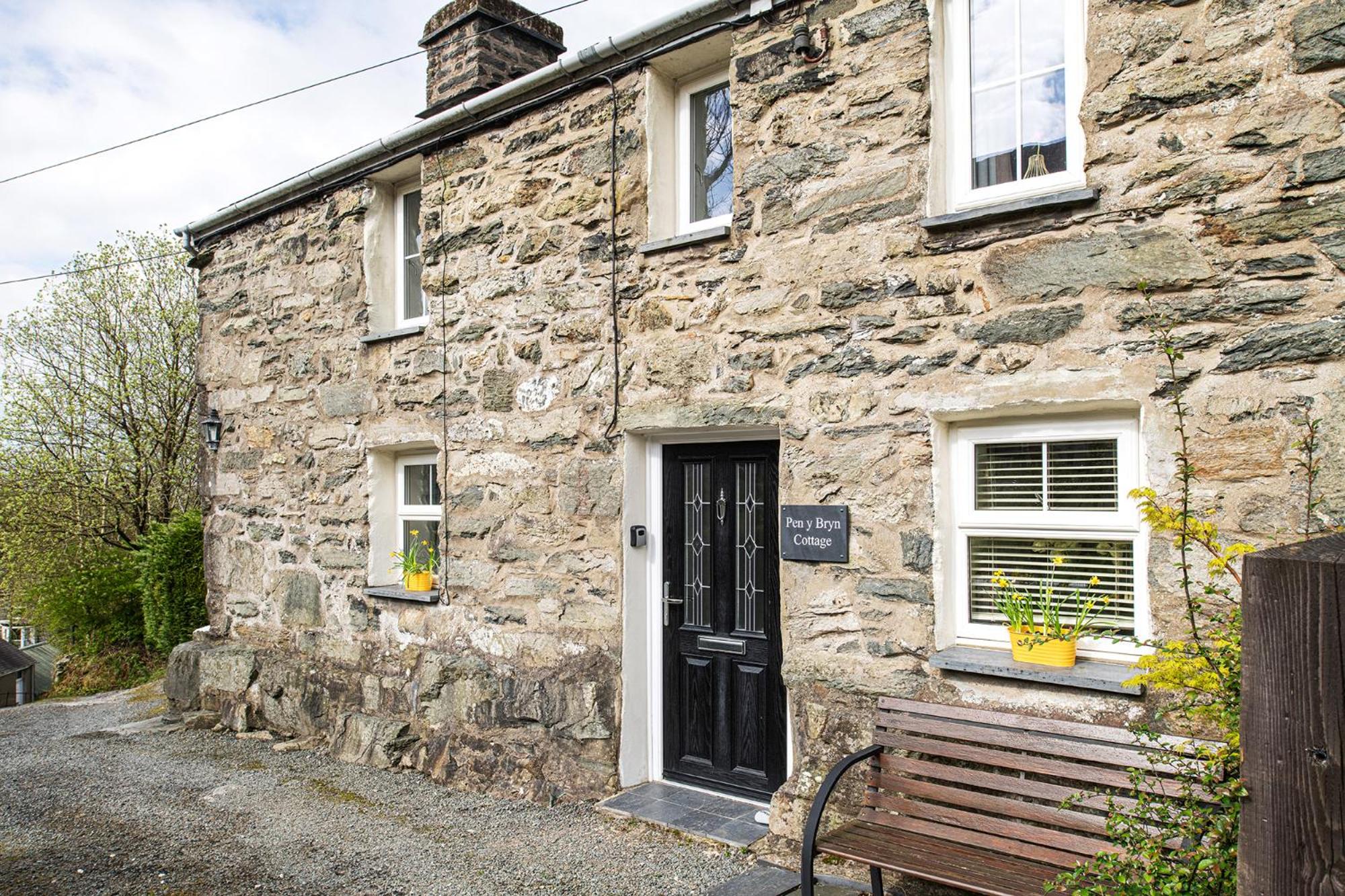 Pen-Y-Bryn Cottage view 3