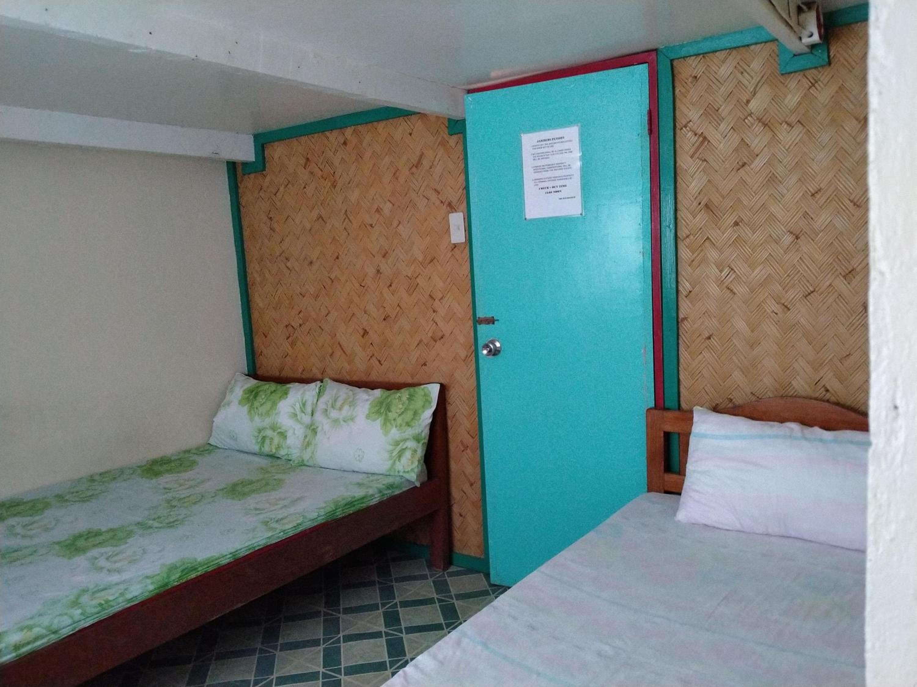 Jammer's Pension view 4
