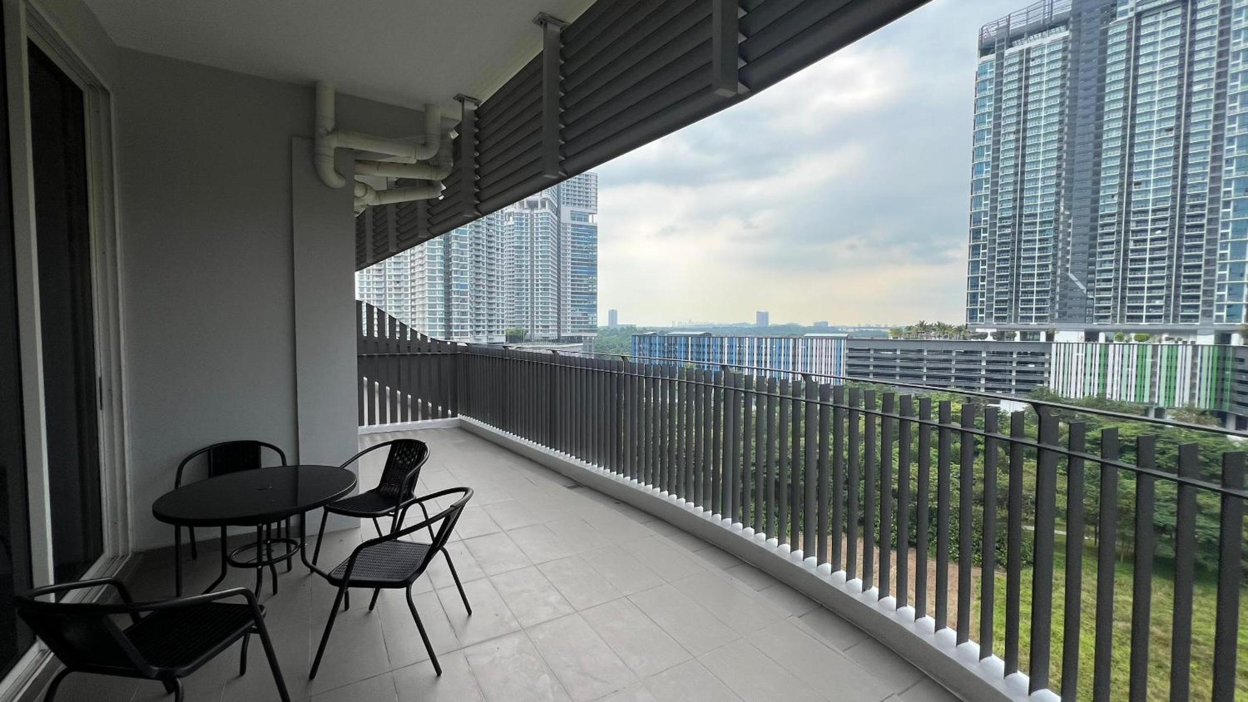Encorp Marina ,Bathtub 2BR/6 pax