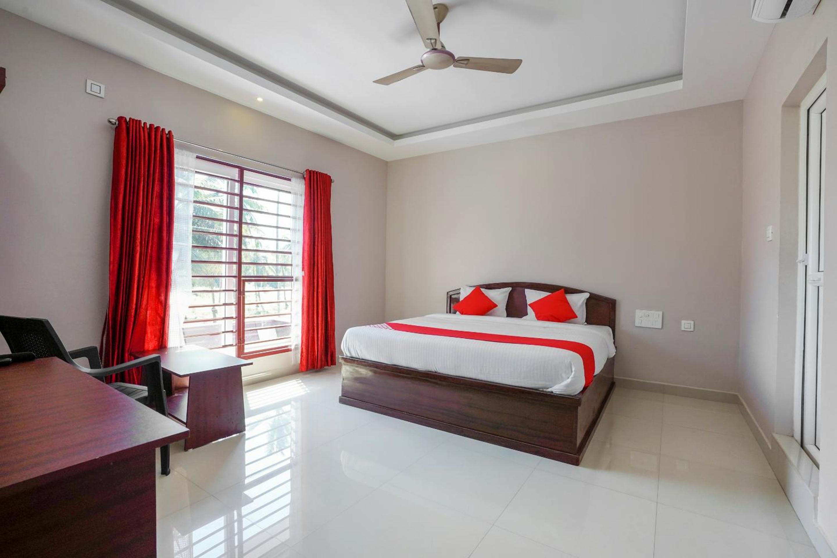 Hotel O Hitech Residency view 4