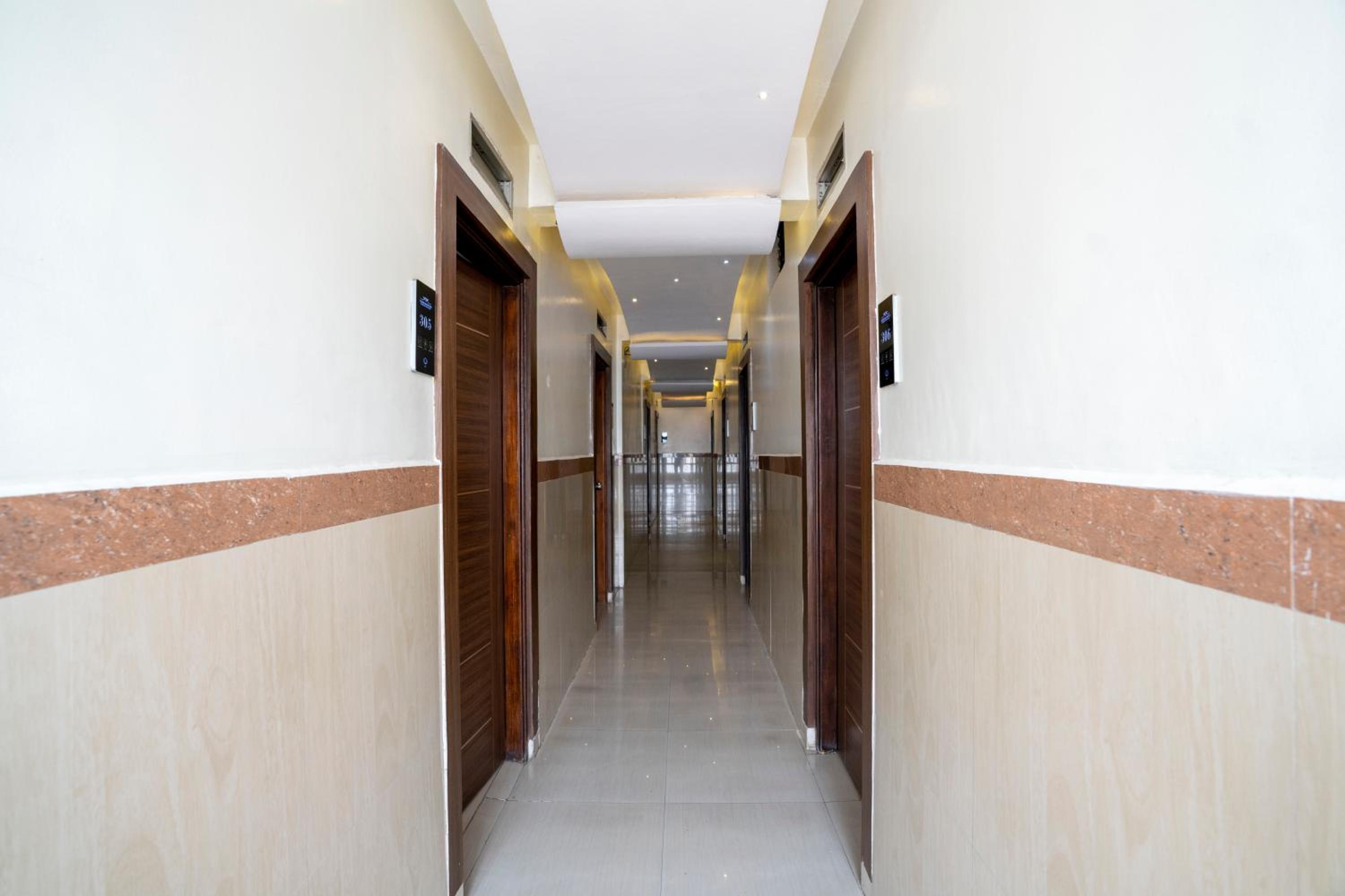 Aishwarya Suites