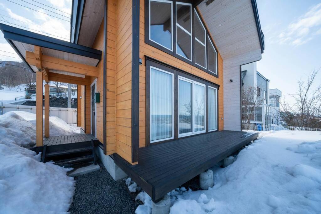 The Crestview Lodge