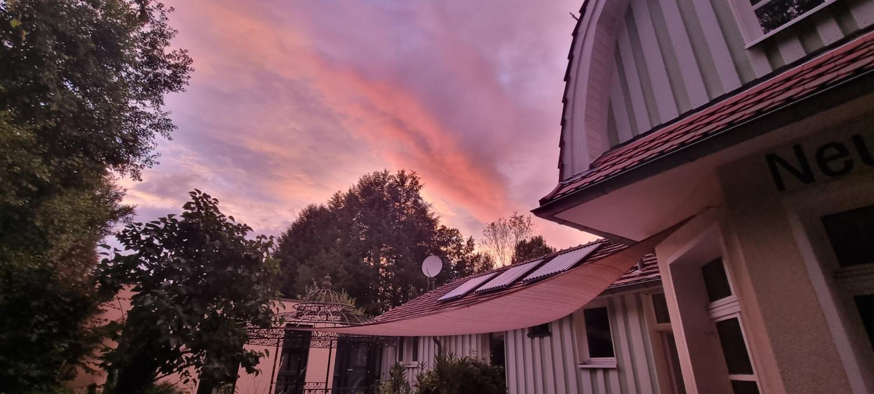 Klimaanlage, 5 Sterne Villa Bahnhoftraum, plus NEU zubuchbares Event, 333 qm, 1200qm Garten, virtueller Rundgang, Dachterrasse, Whirlpoolbadewanne