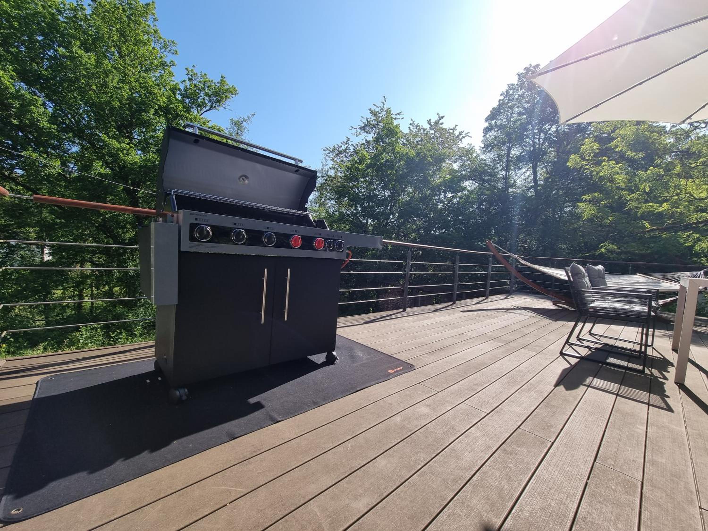 Klimaanlage, 5 Sterne Villa Bahnhoftraum, plus NEU zubuchbares Event, 333 qm, 1200qm Garten, virtueller Rundgang, Dachterrasse, Whirlpoolbadewanne
