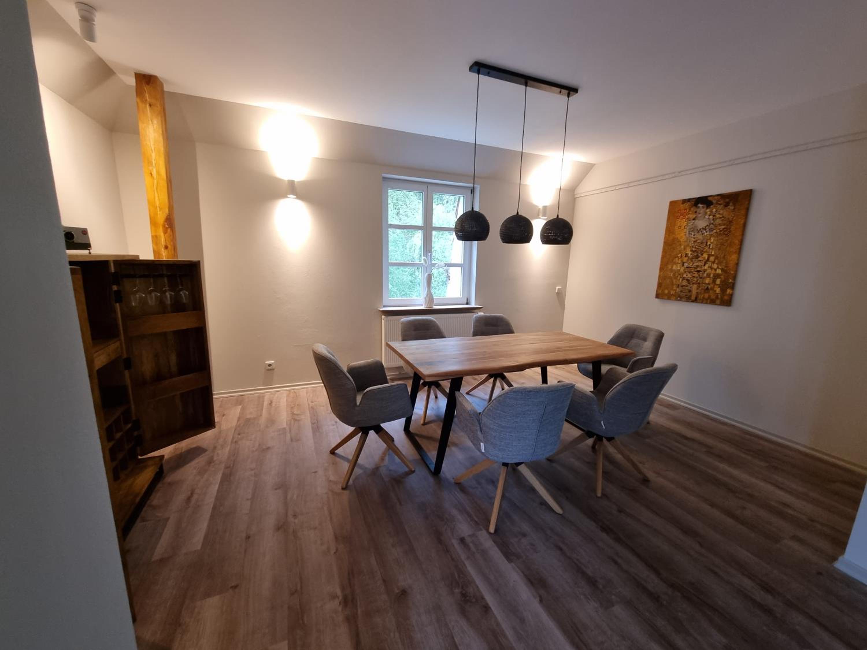 Klimaanlage, 5 Sterne Villa Bahnhoftraum, plus NEU zubuchbares Event, 333 qm, 1200qm Garten, virtueller Rundgang, Dachterrasse, Whirlpoolbadewanne