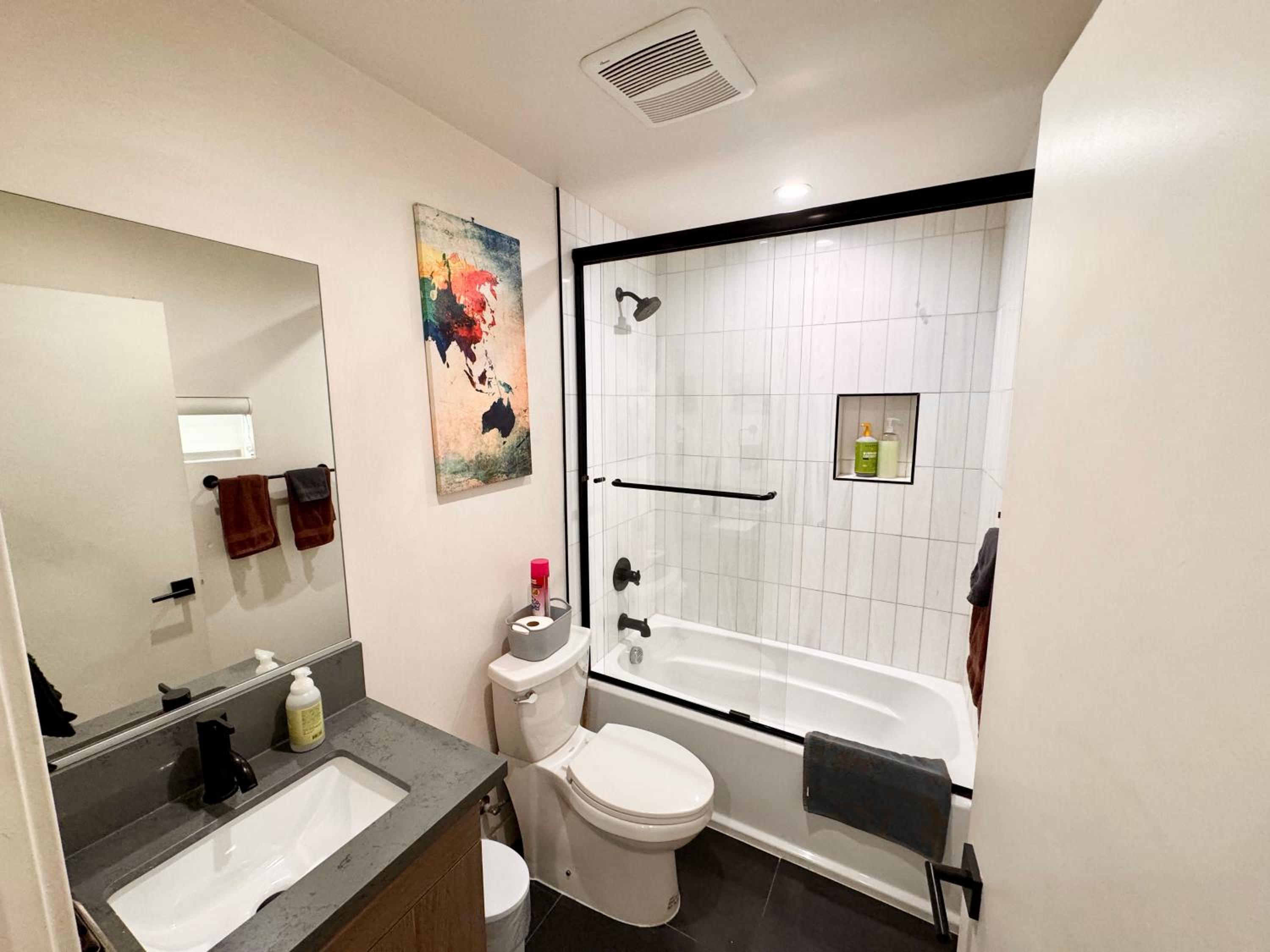 Cozy Chamber 3 BR Hollywood Townhouse
