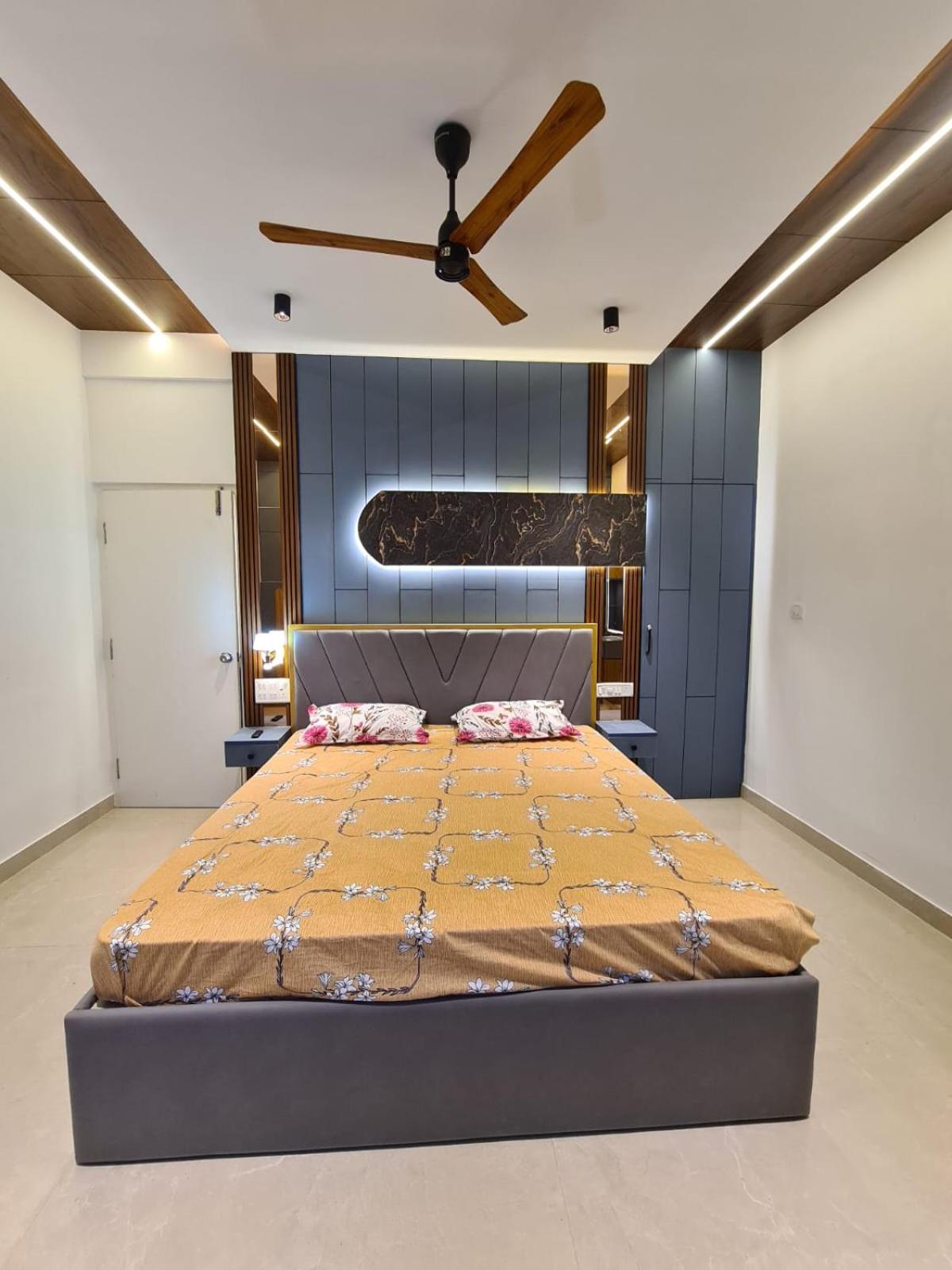 477 Atlantis Road view 4