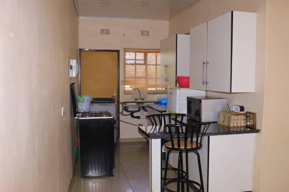 Lormasol Mews Guesthouse
