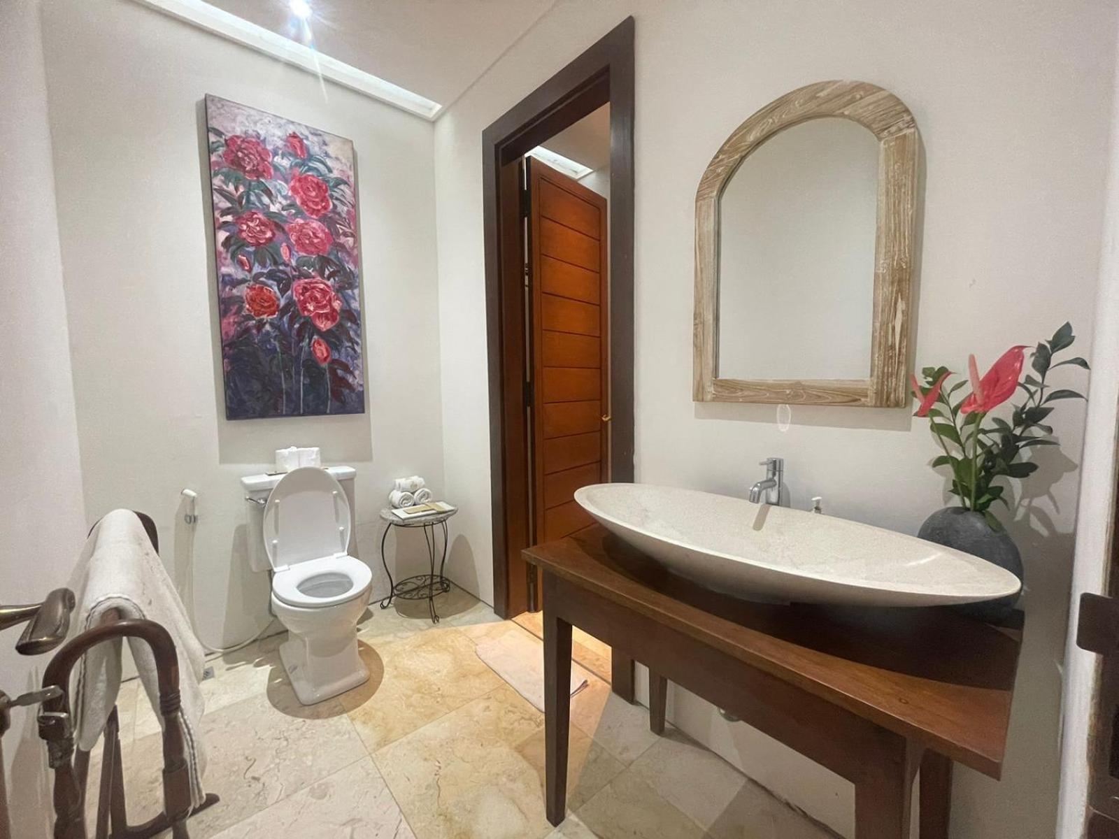 LataLiana Seminyak