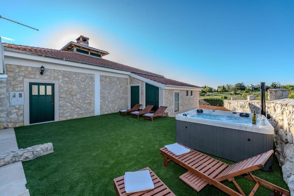 Villa Vidonjica