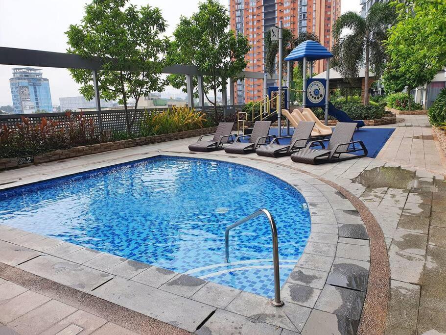 #36 Manhattan Heights cubao view 5