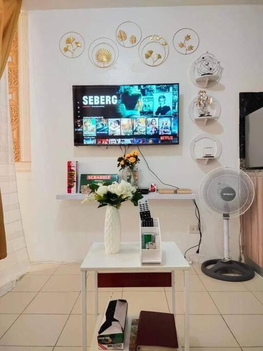 #37 Urban Deca homes tondo view 4