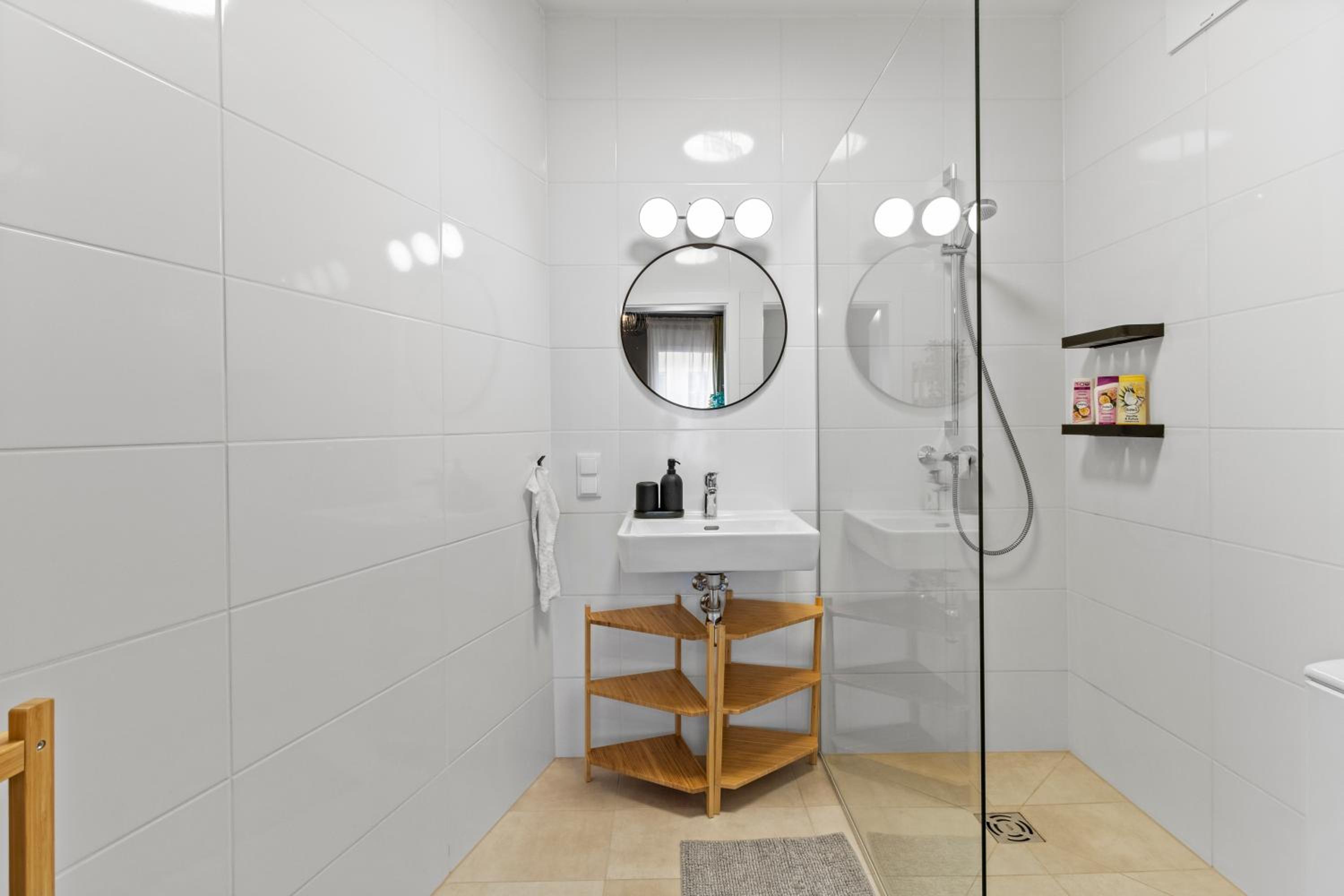 Long Term Stay - Near Klinik Floridsdorf - On-Site Parking for 19,90 Eur