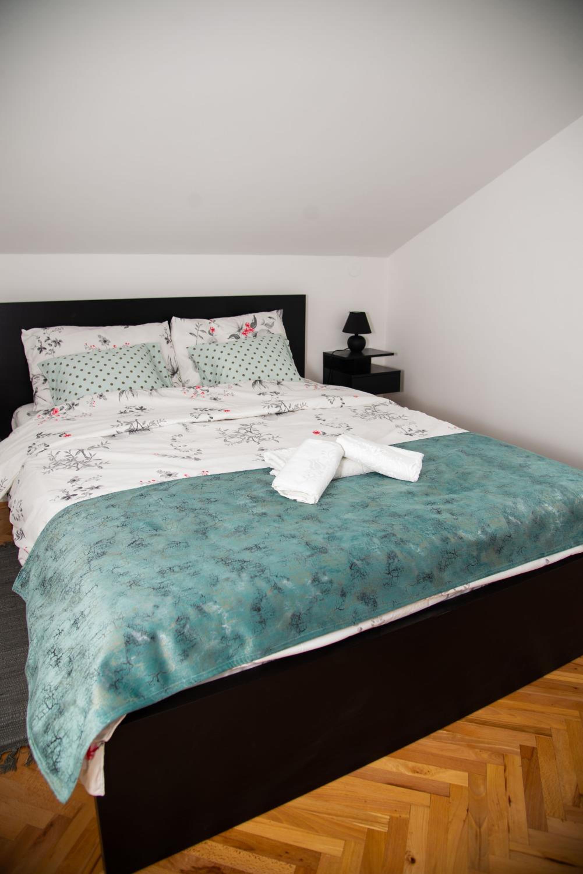 Photo 27