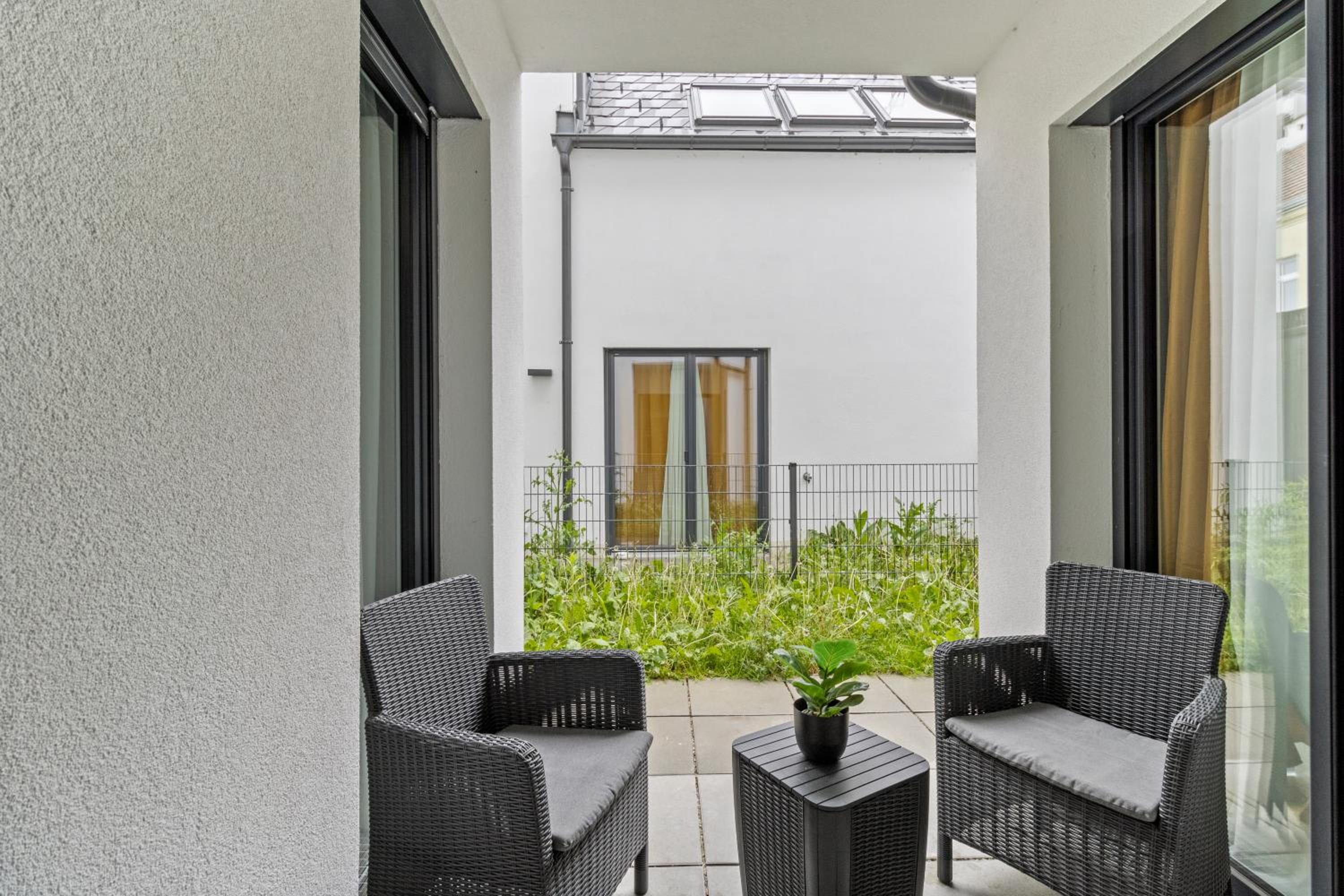 Long Term Stay - Near Klinik Floridsdorf - On-Site Parking for 19,90 Eur