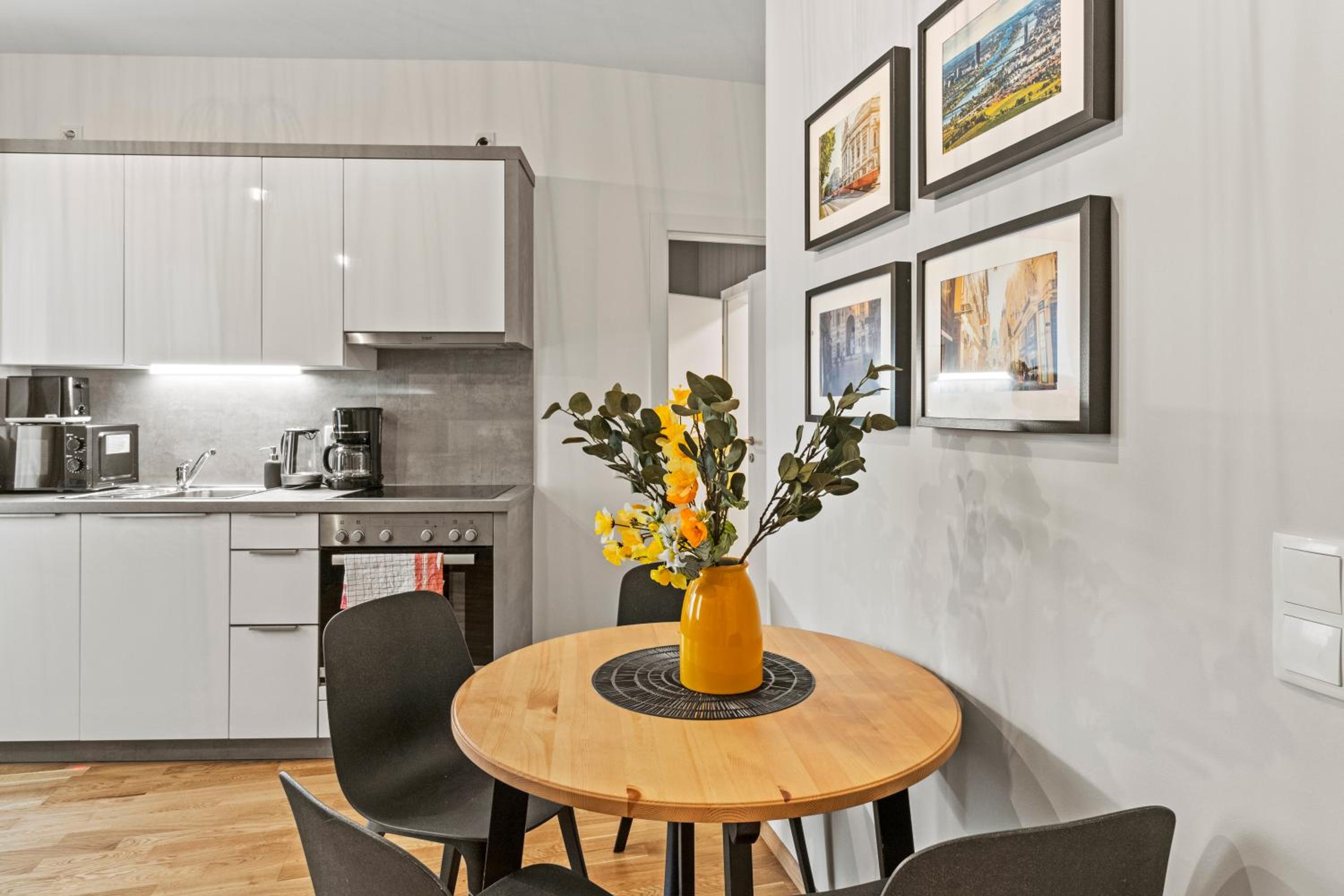 Long Term Stay - Near Klinik Floridsdorf - On-Site Parking for 19,90 Eur