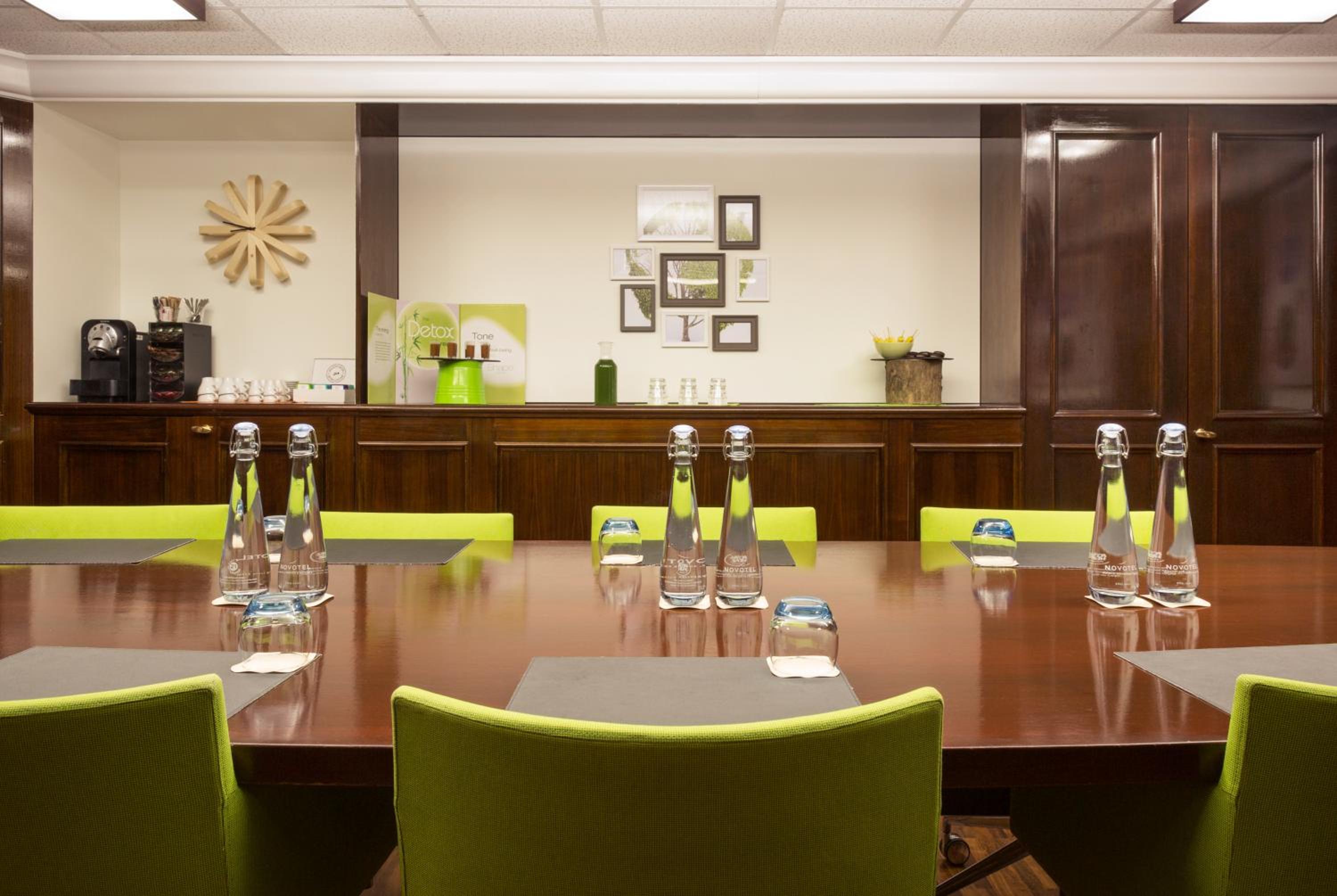 Geneva Vacations - Novotel Geneve Centre - Property Image 81