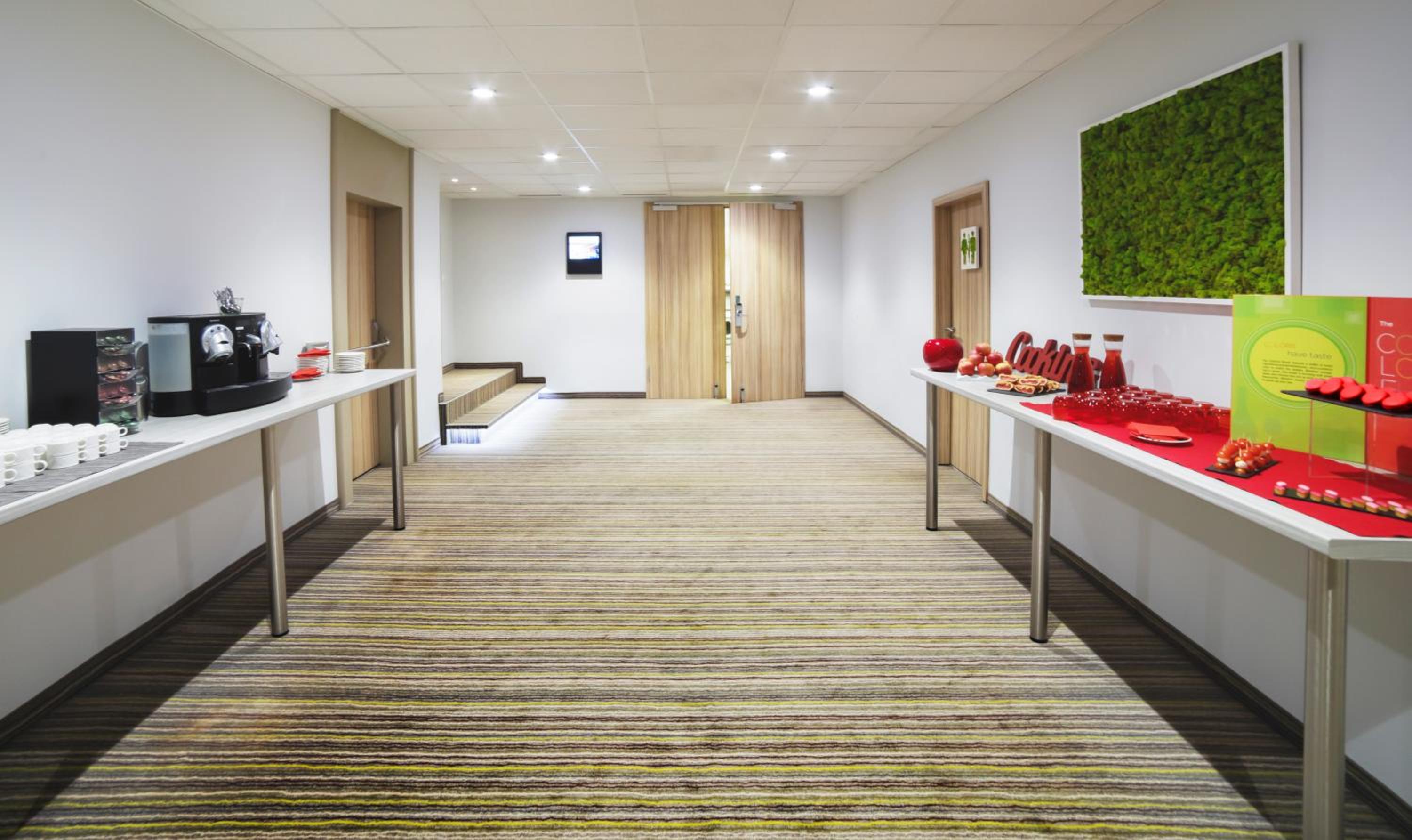 Geneva Vacations - Novotel Geneve Centre - Property Image 72