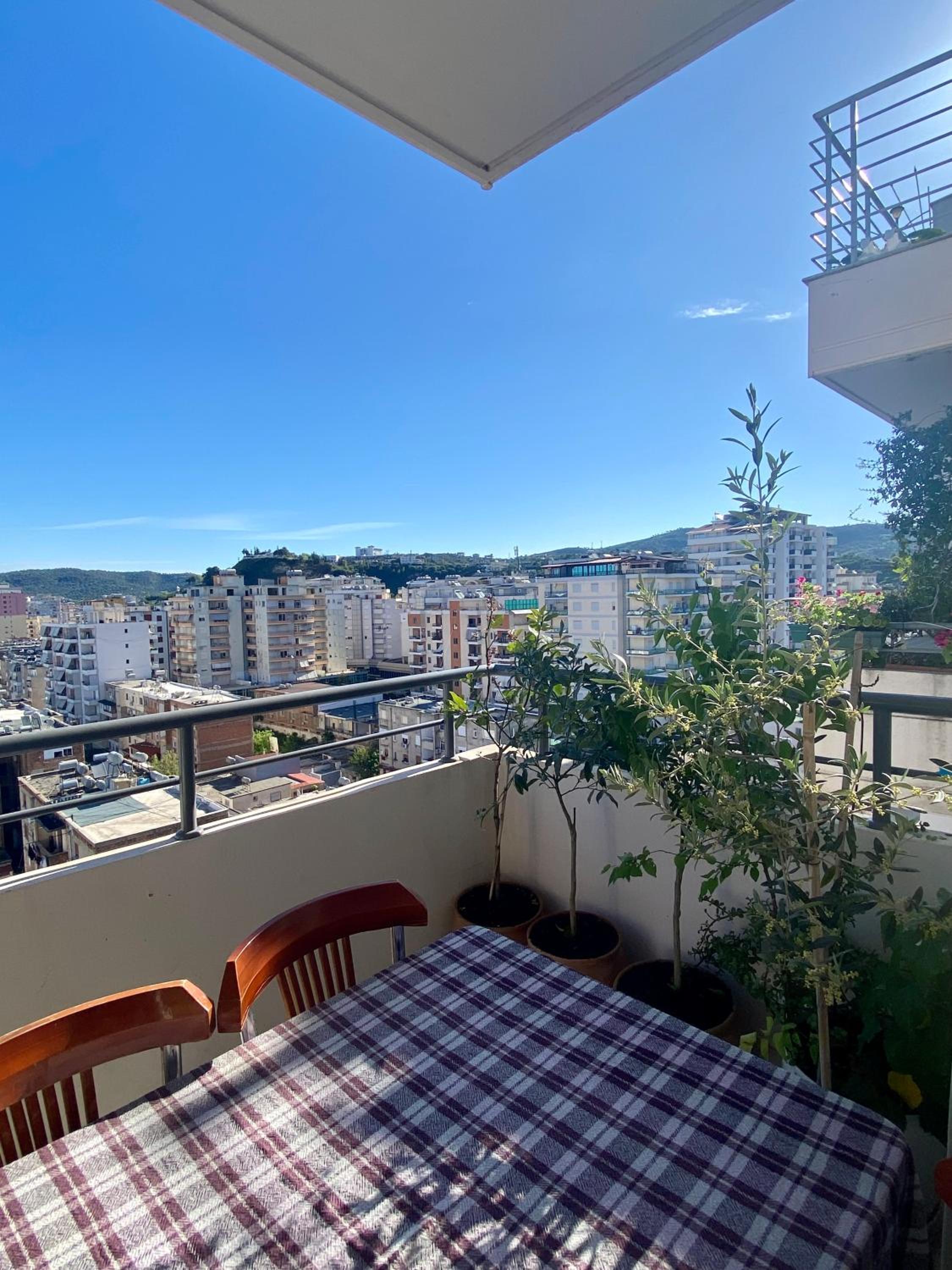 George Luxury Apartment Vlore