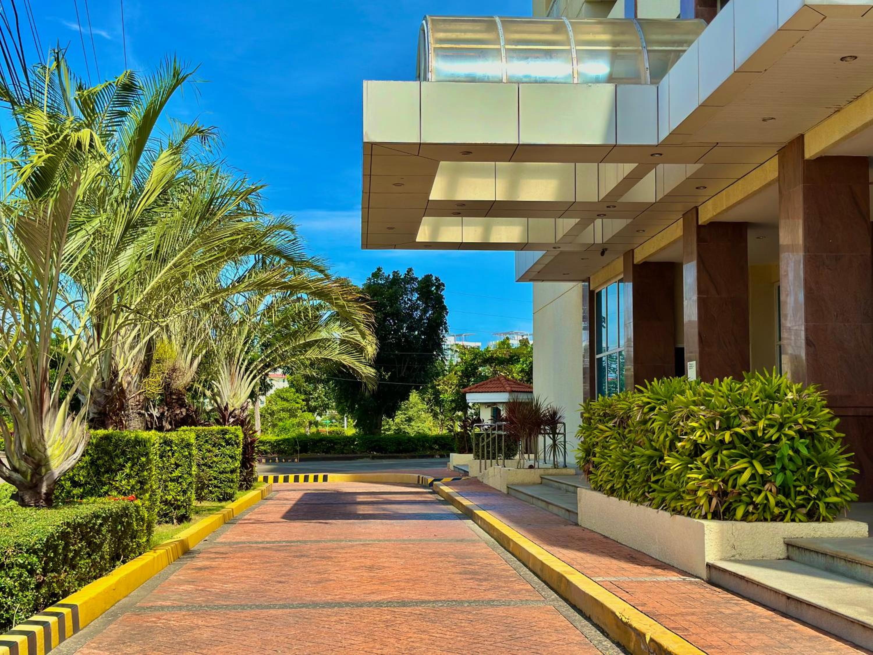 Amazing Oceanview 1 BR Condo La MIrada view 2
