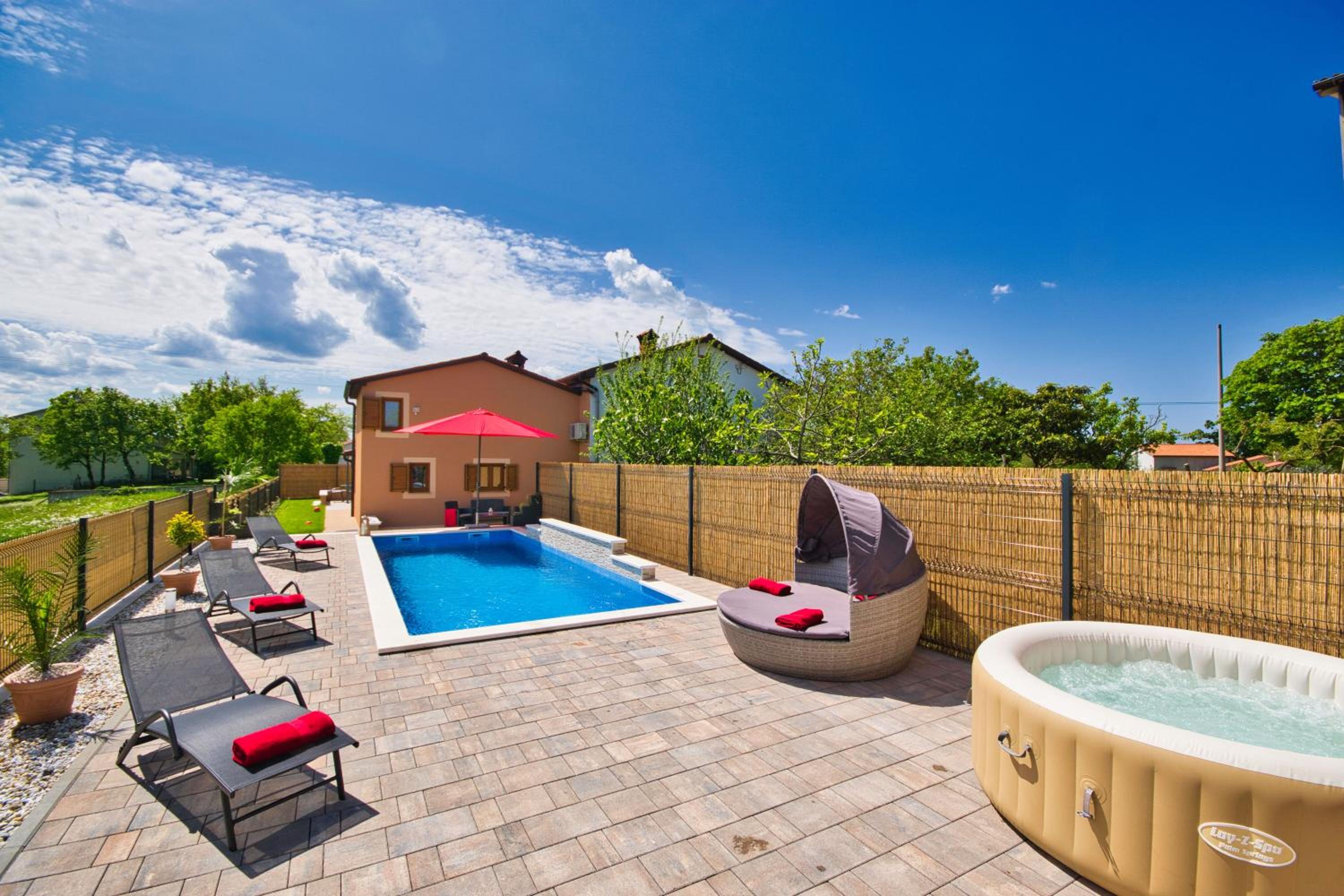Villa Veronika, a cozy and charming Villa for Summer holidays view 5