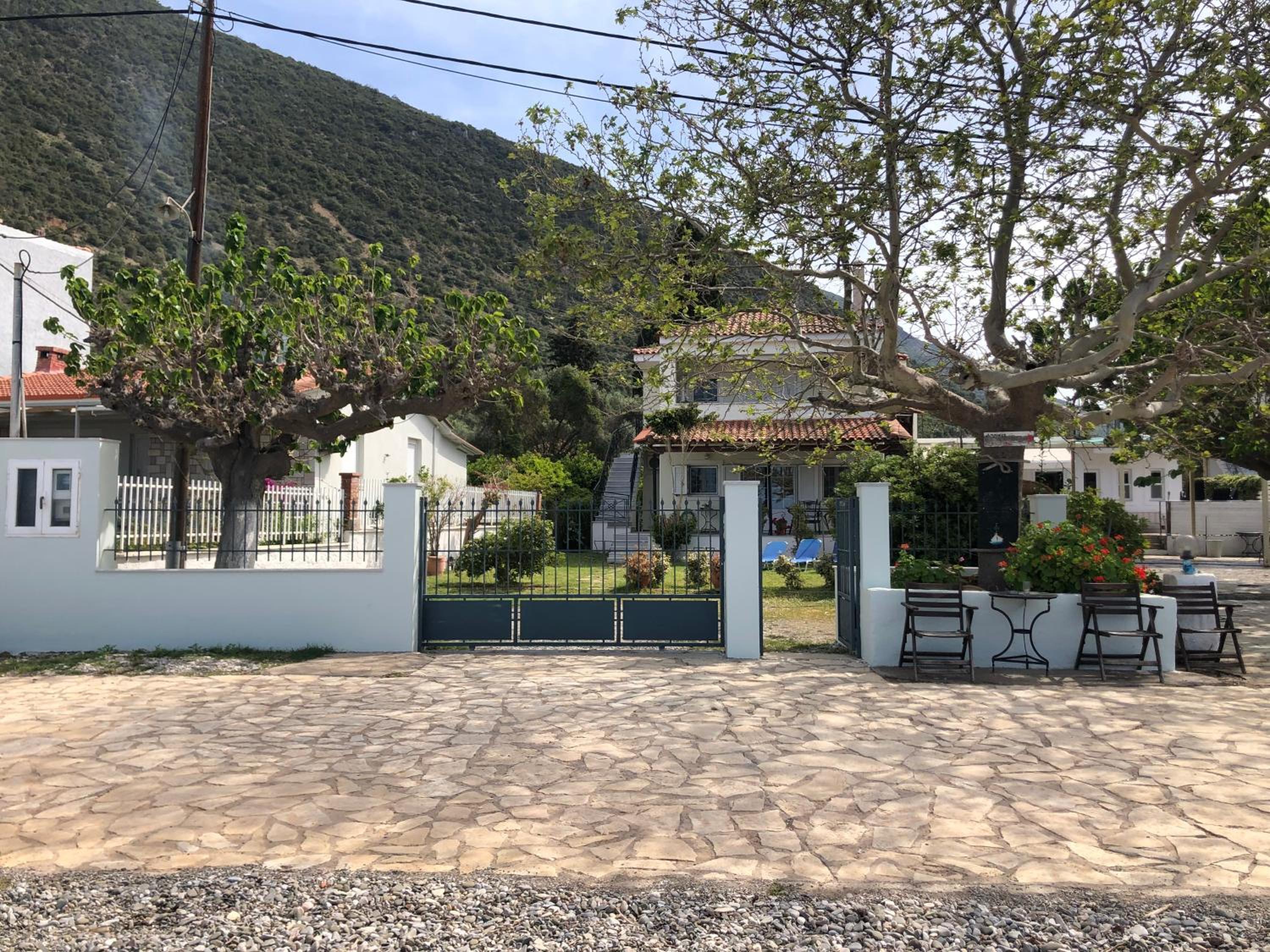 Photo 16