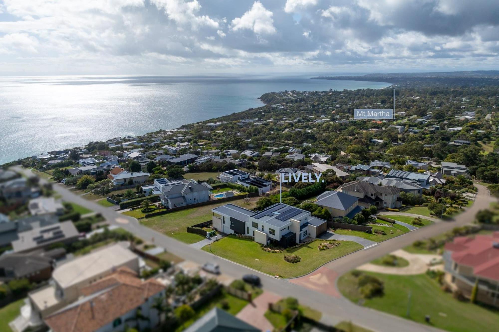 Bayview Luxe Entertainer Pool & World Class View