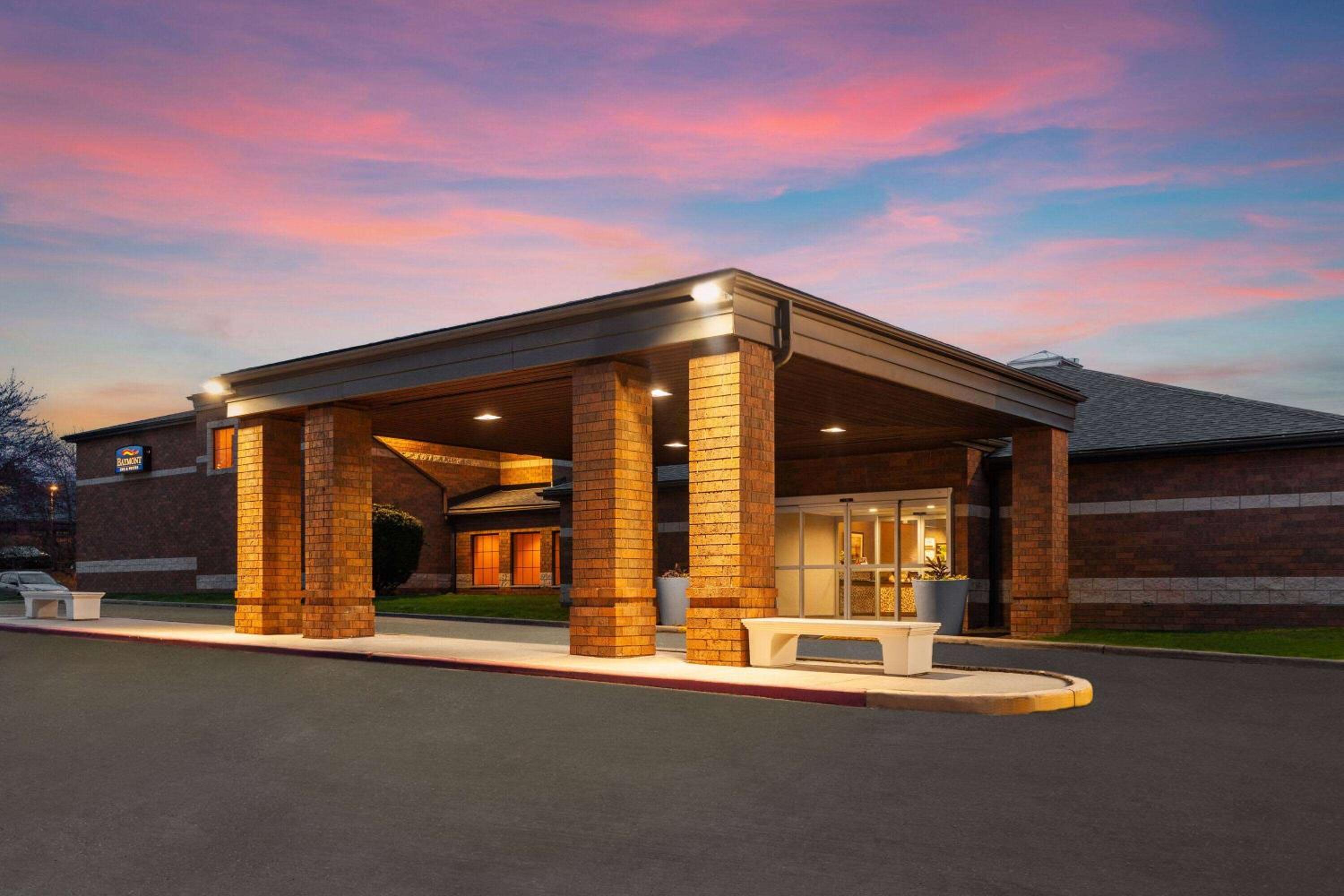 Hotel Baymont by Wyndham Copley Akron