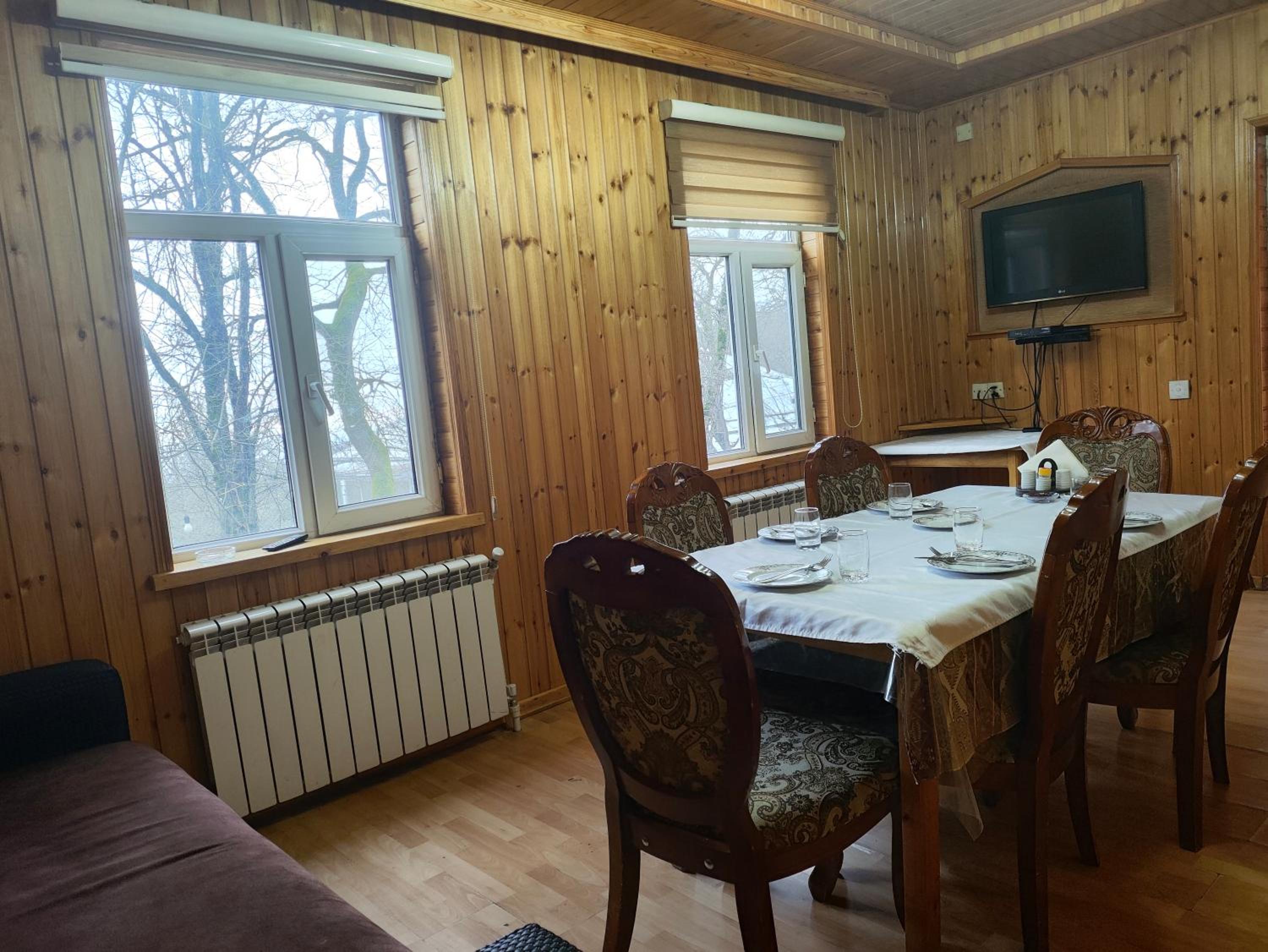 Basqal Village Cottages & Restaurant
