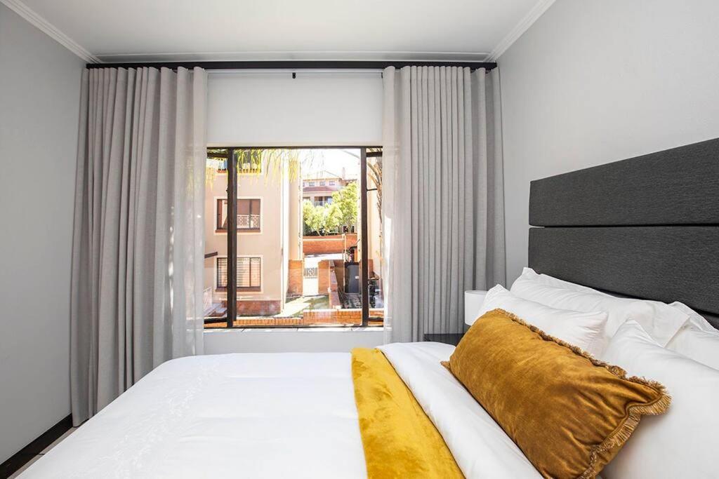 Beautiful 2 bedroom apartment! view 2