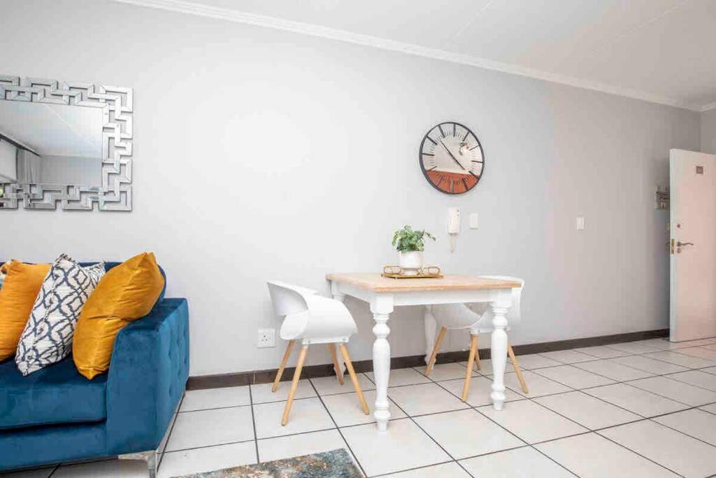 Beautiful 2 bedroom apartment! view 4