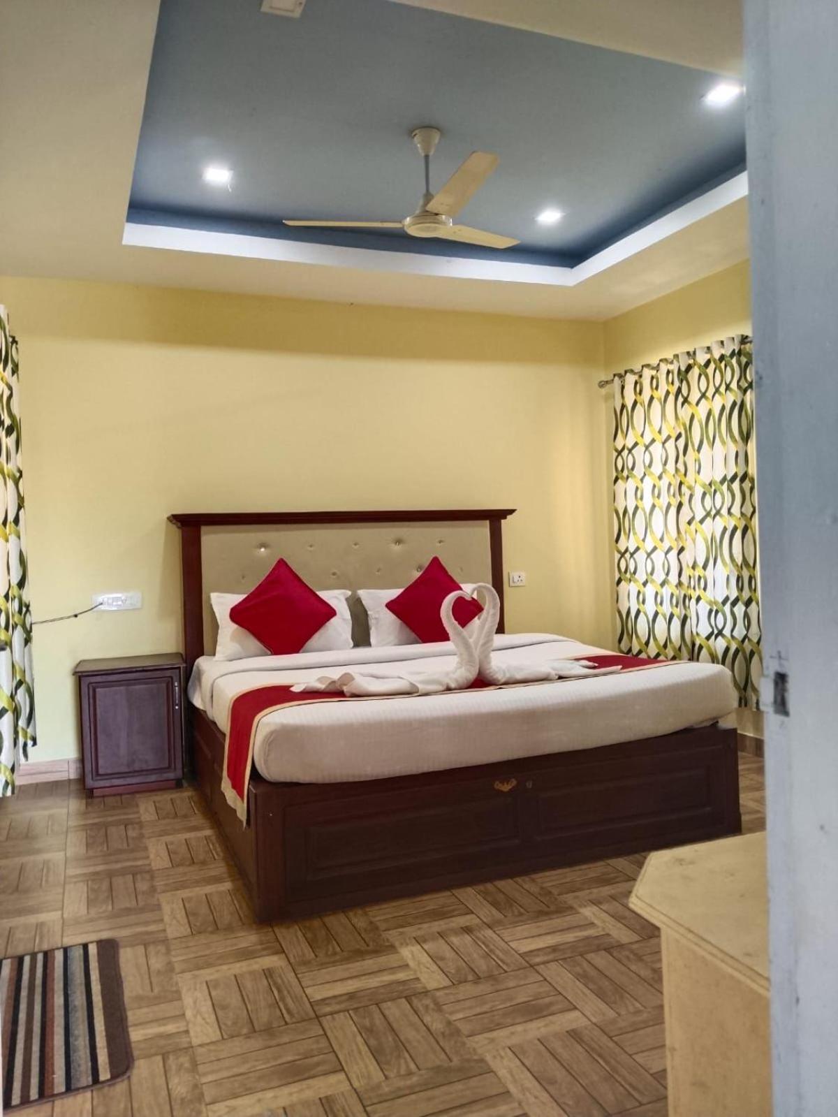 J C Hills Resort Vagamon view 4