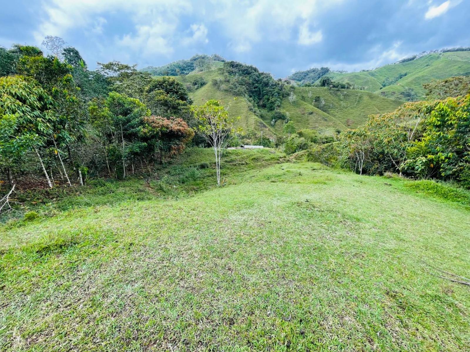 Casa Campesina cerca a Embalse San Lorenzo