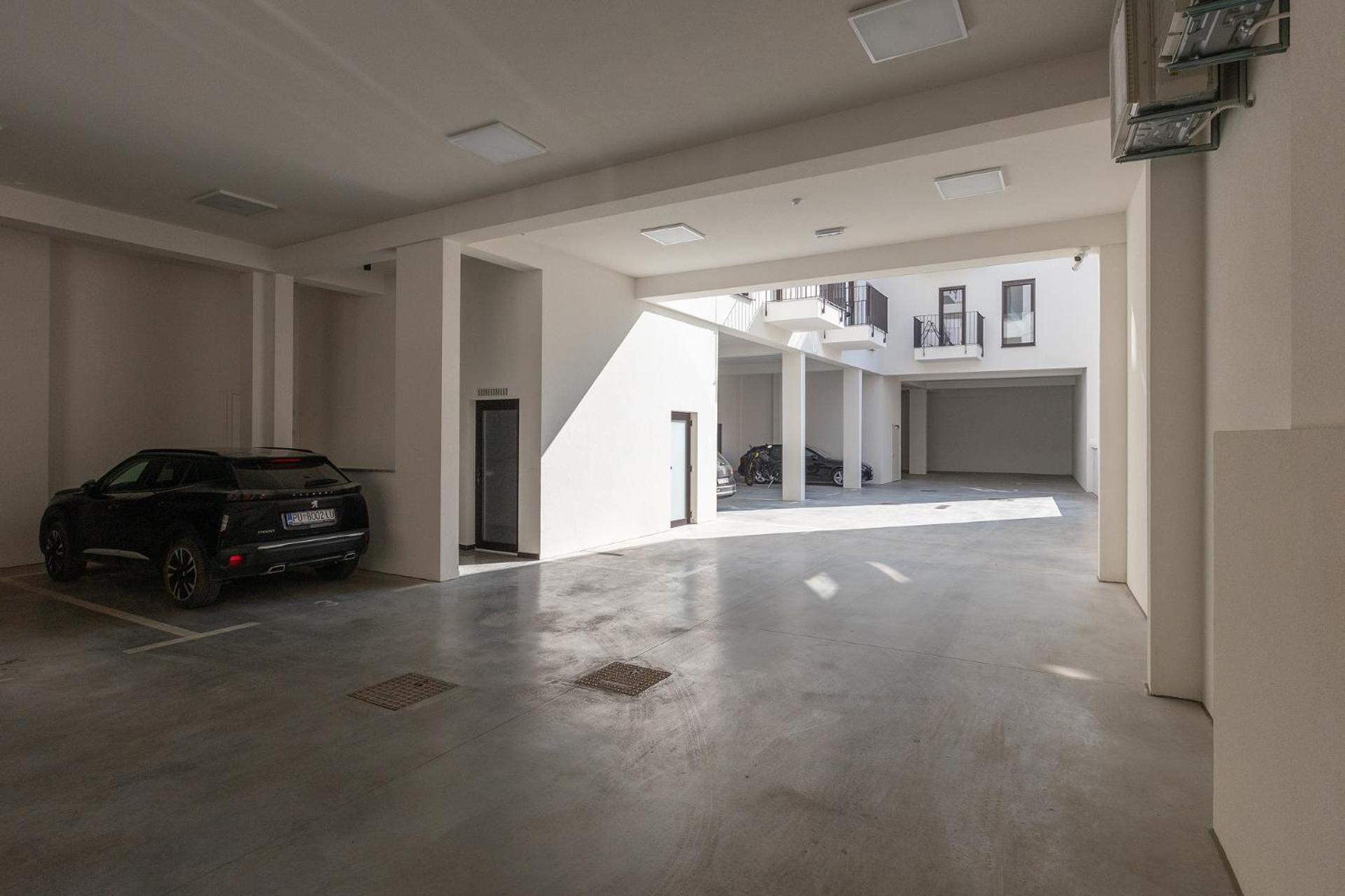 Puntino apartment & garage