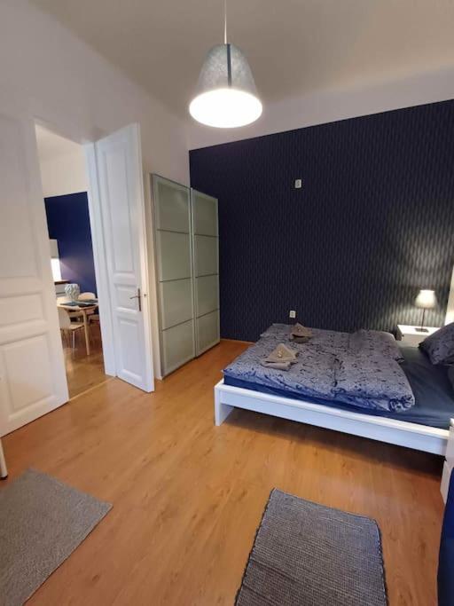 New 2BR Apt near Andrassy av. and Varosliget view 2