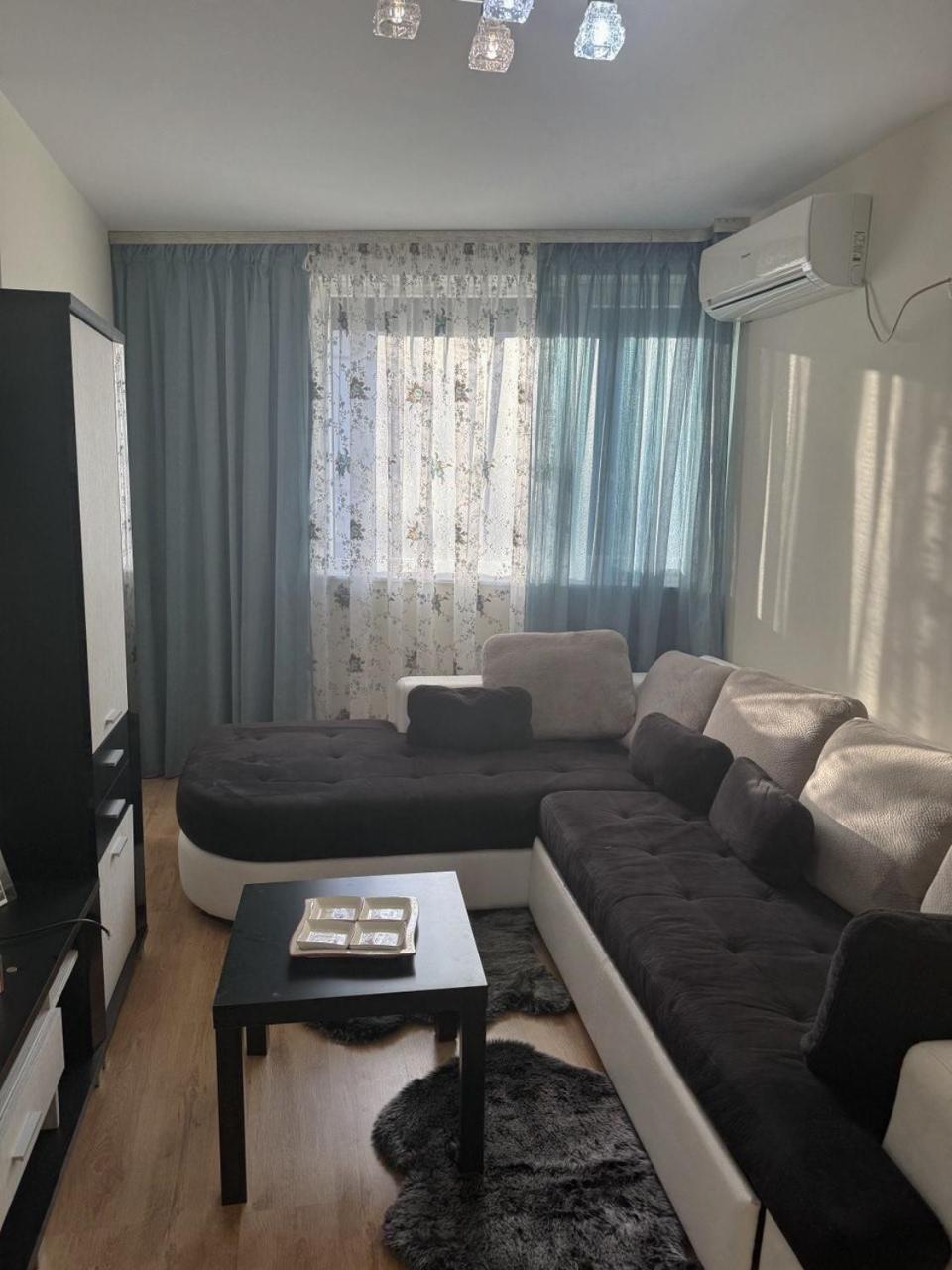 VANITY Apartments