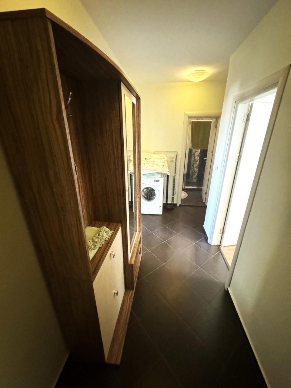 VANITY Apartments
