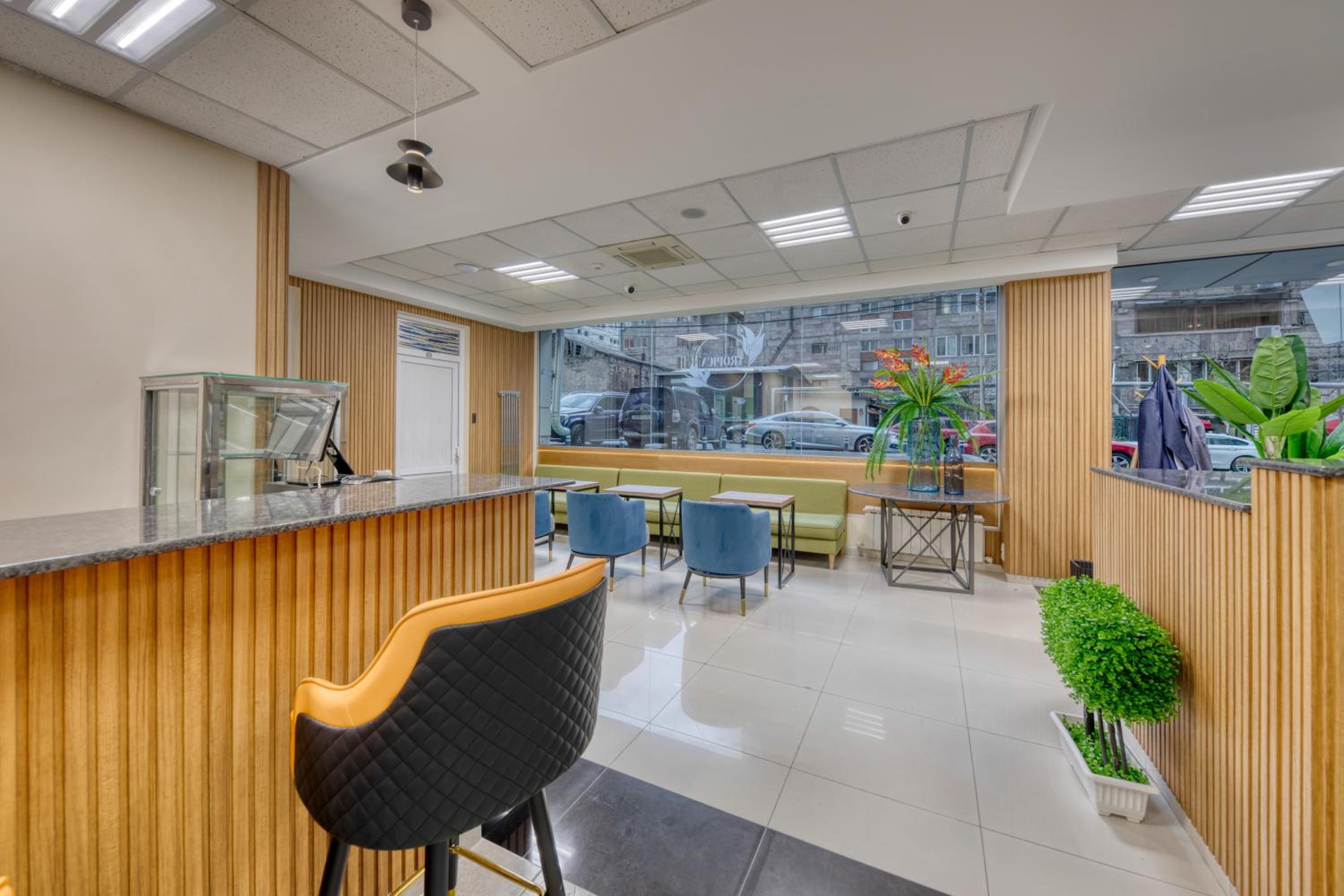 Tropica Inn Hostel