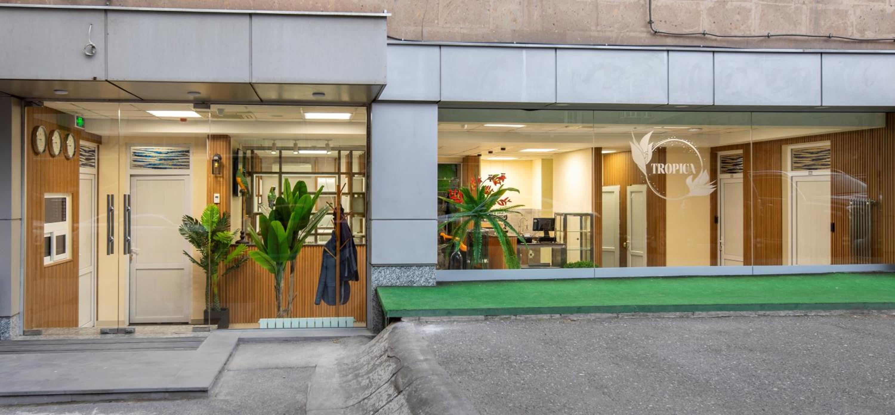 Tropica Inn Hostel